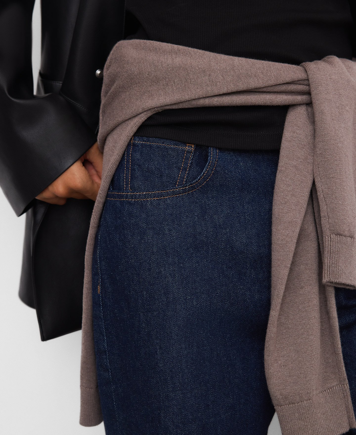 Pantal&oacute;n denim algod&oacute;n pierna recta image number 3