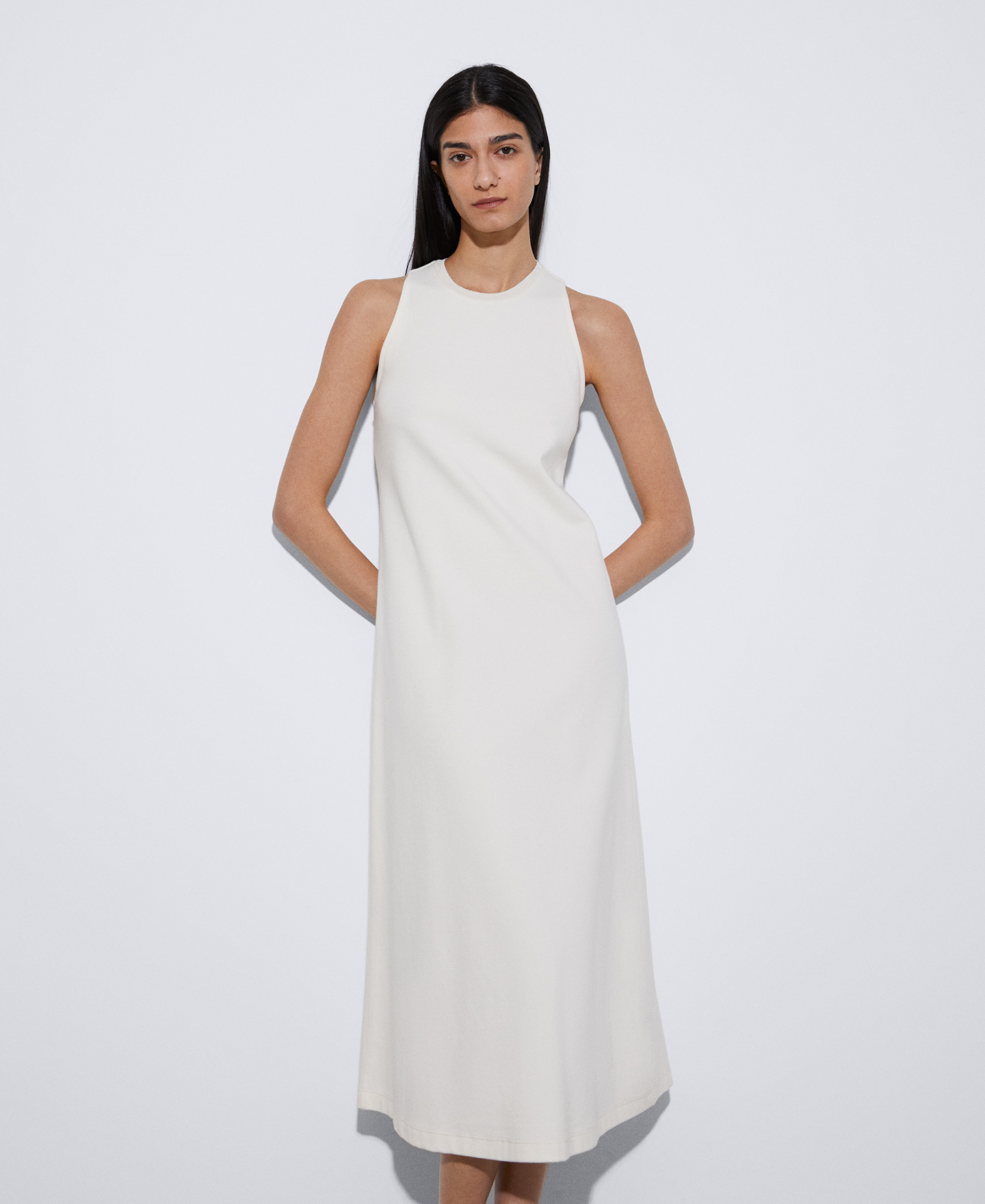 Flowing cut dress with armhole sleeves image number 0