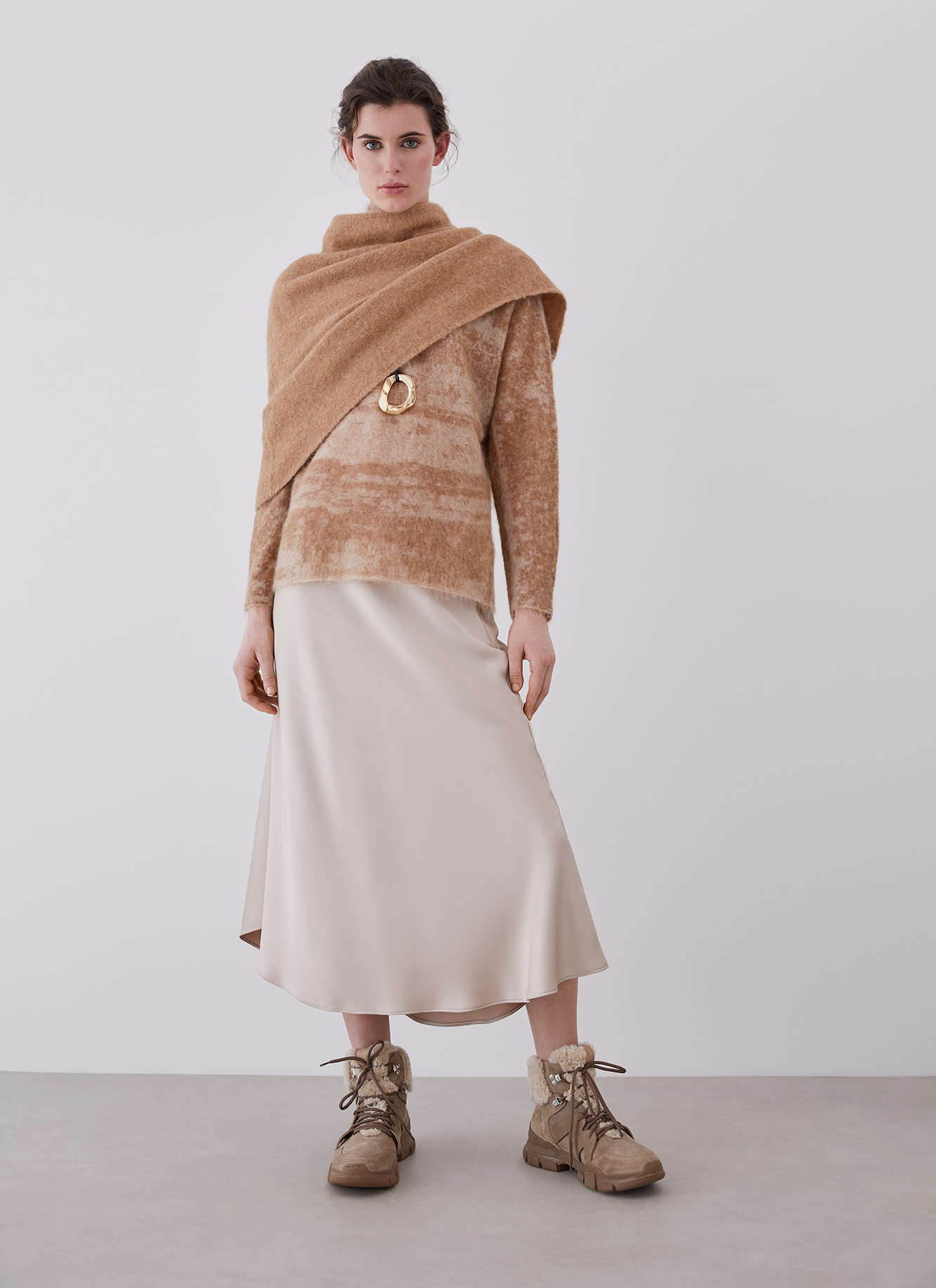 Jersey de mohair con cuello perkins image number 6