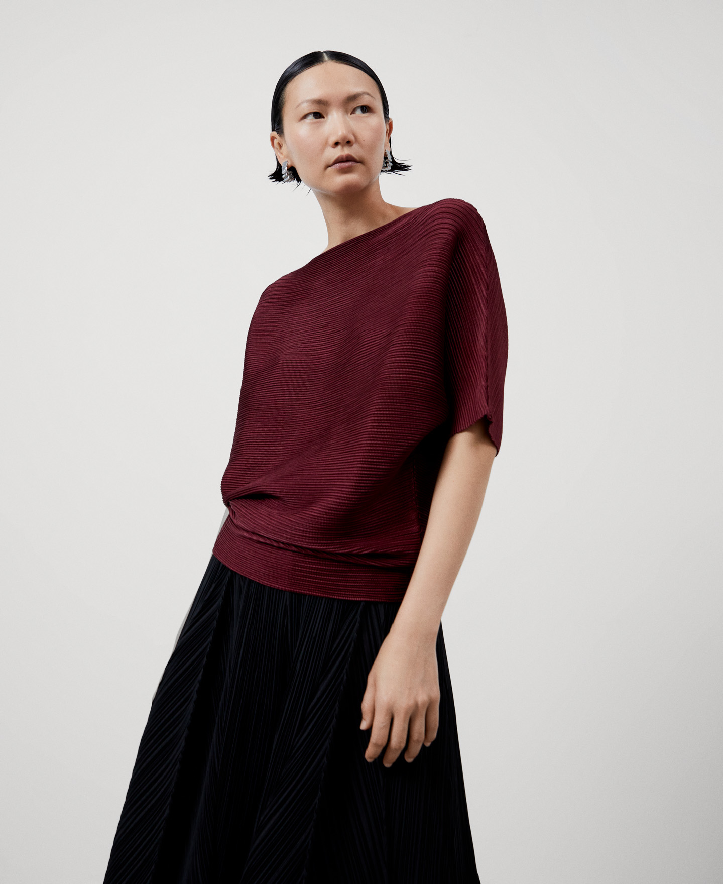 Crinkle bat sleeve sweater image number 0