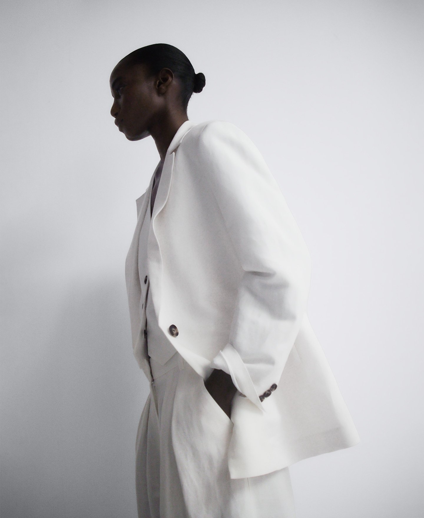Blazer recta con lino europeo mujer image number 0