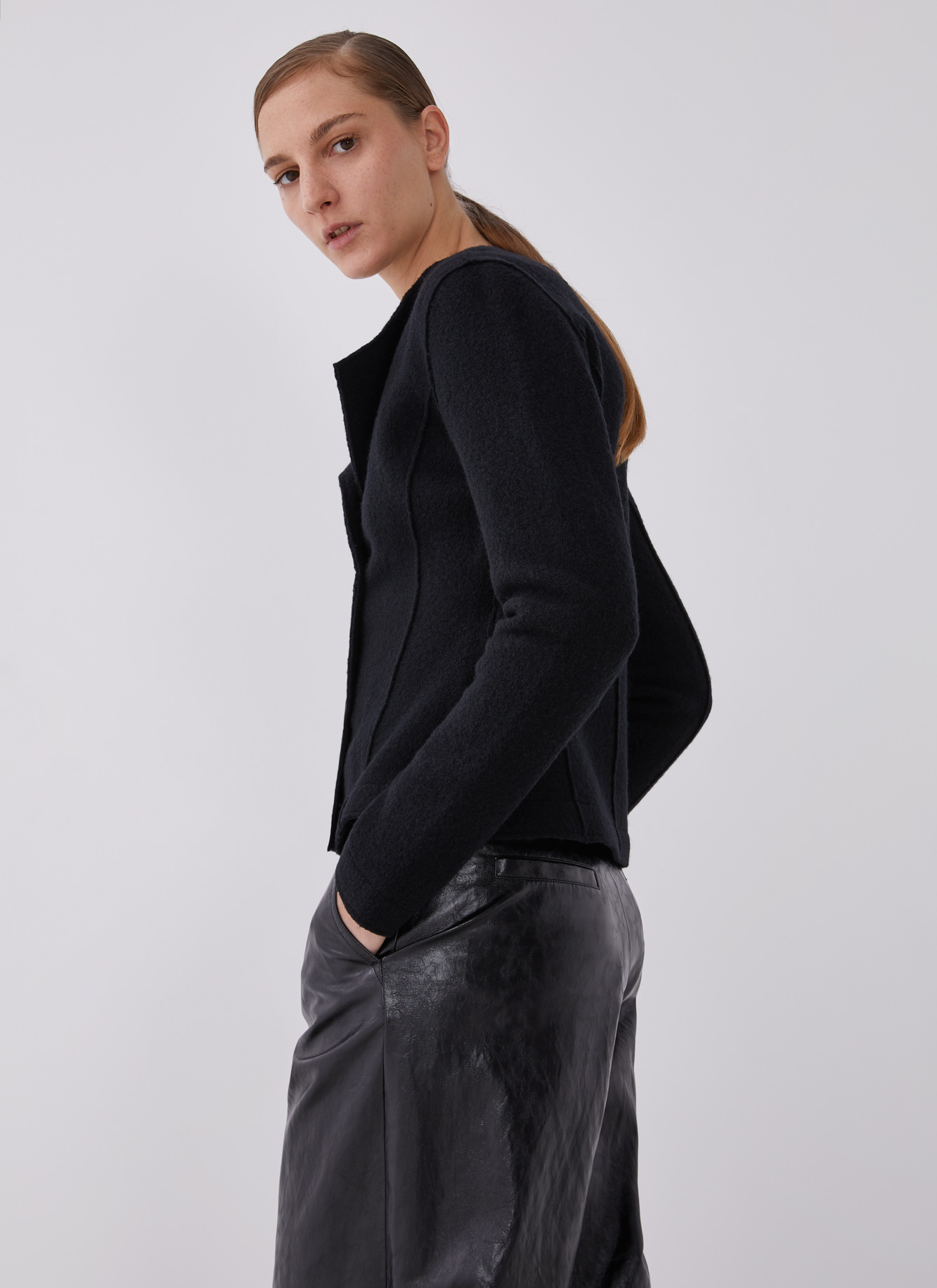 Merino wool crossed jacket image number 4
