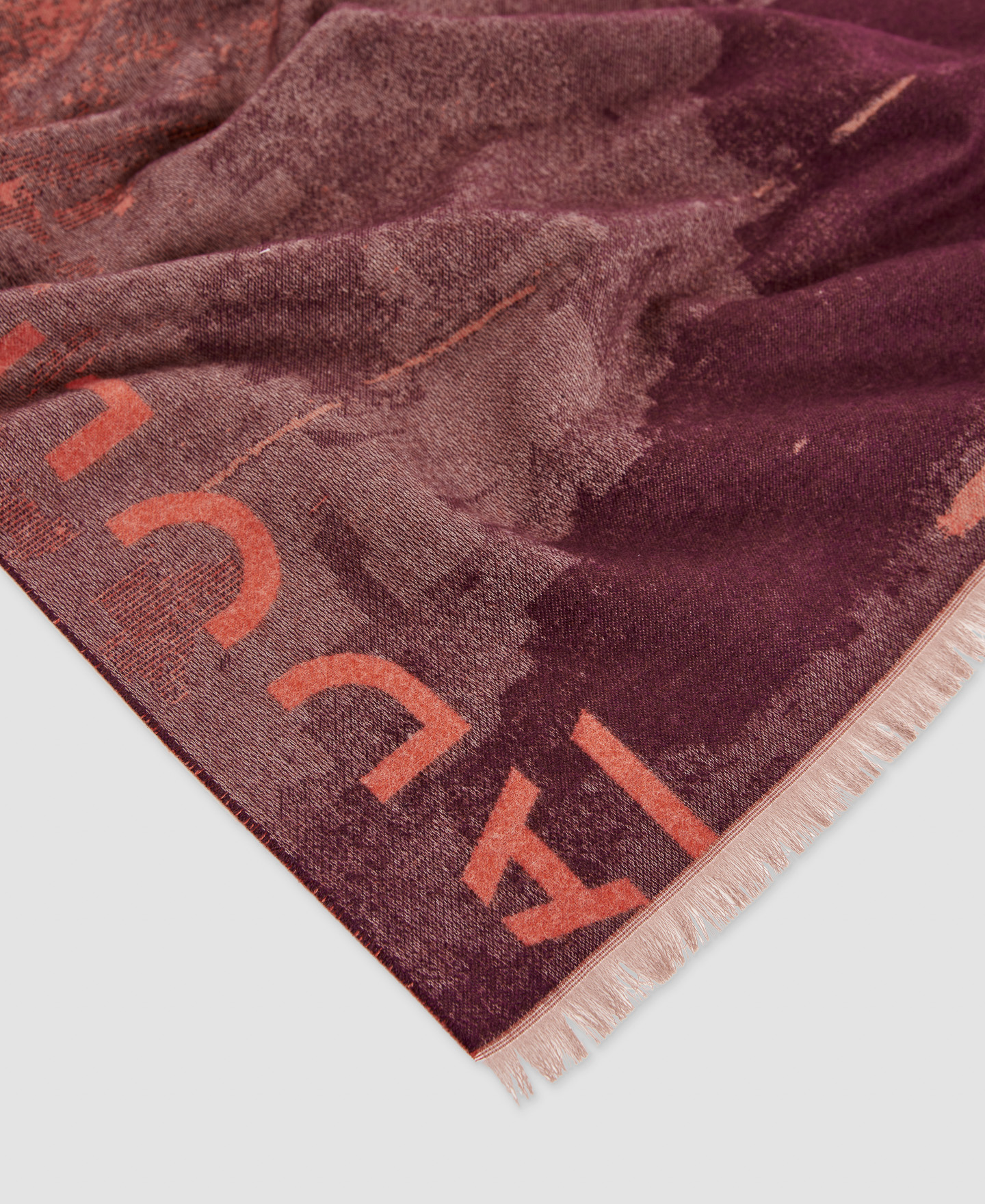 Jacquardized print scarf image number 2
