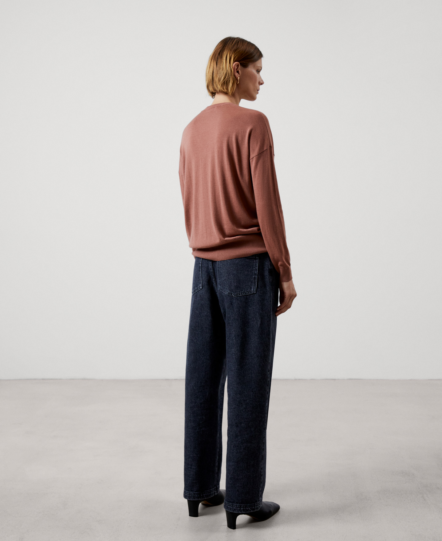 V-neckline merino wool sweater image number 2