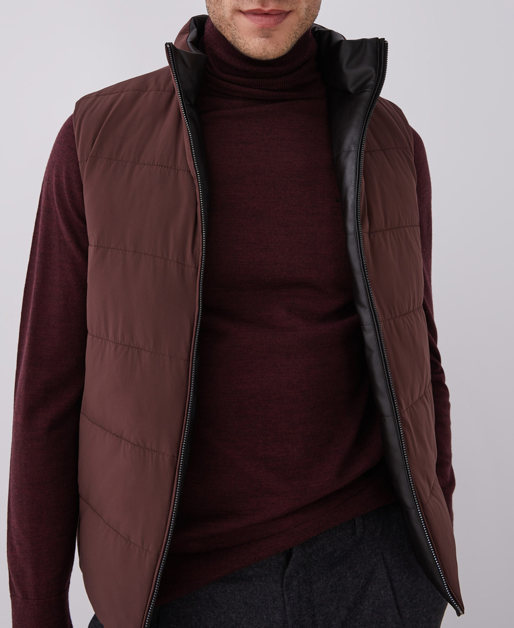 Reversible gummed puffer waistcoat image number 2