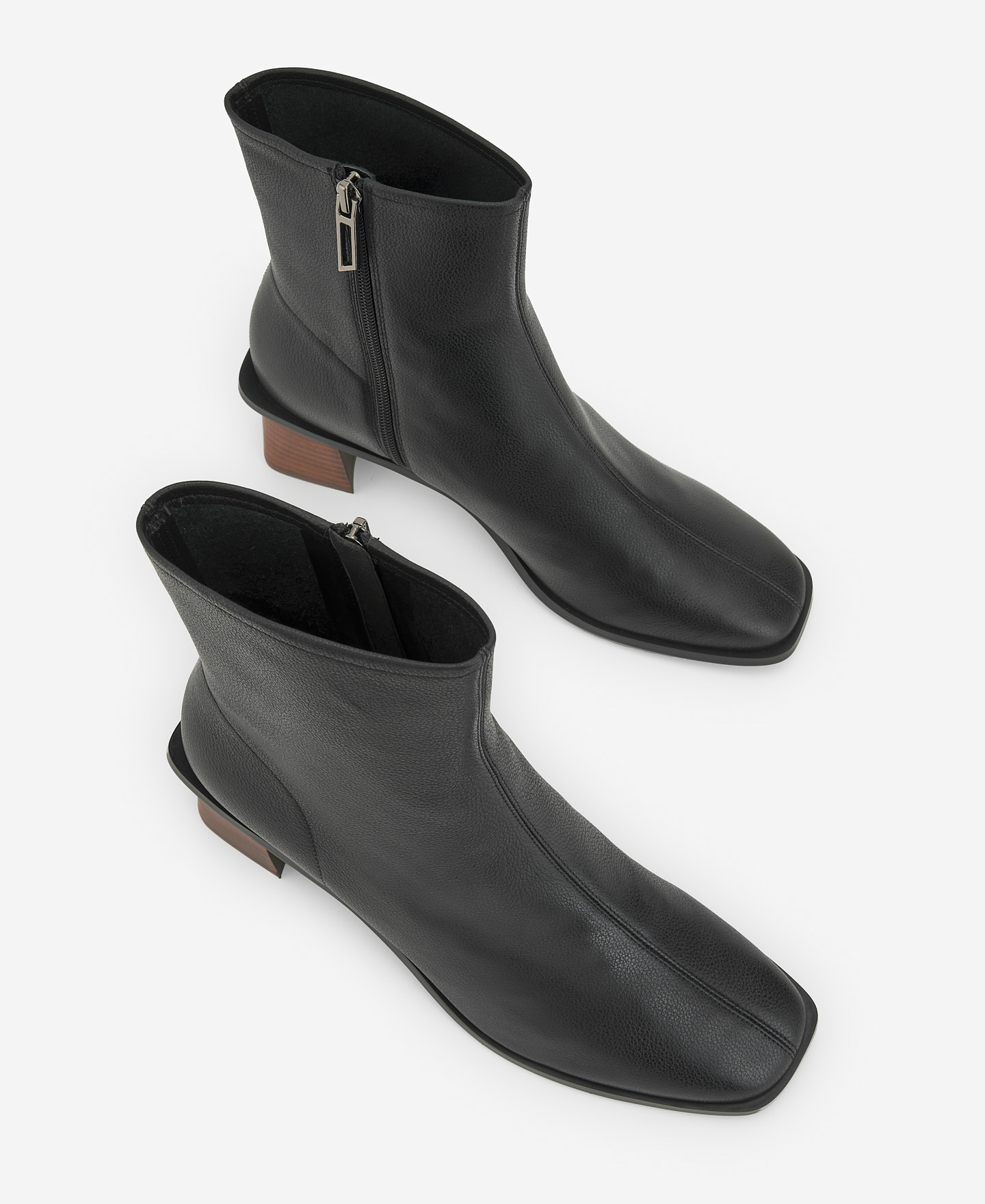 Mid-heel leather ankle boot image number 1