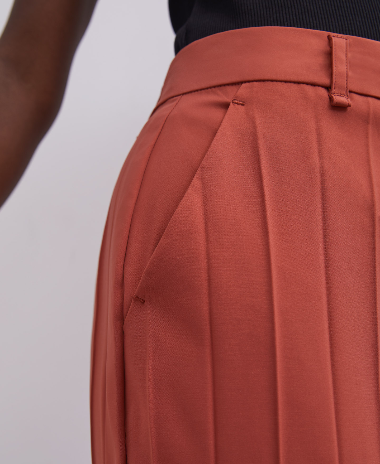 Straight cut crinkle trousers image number 3