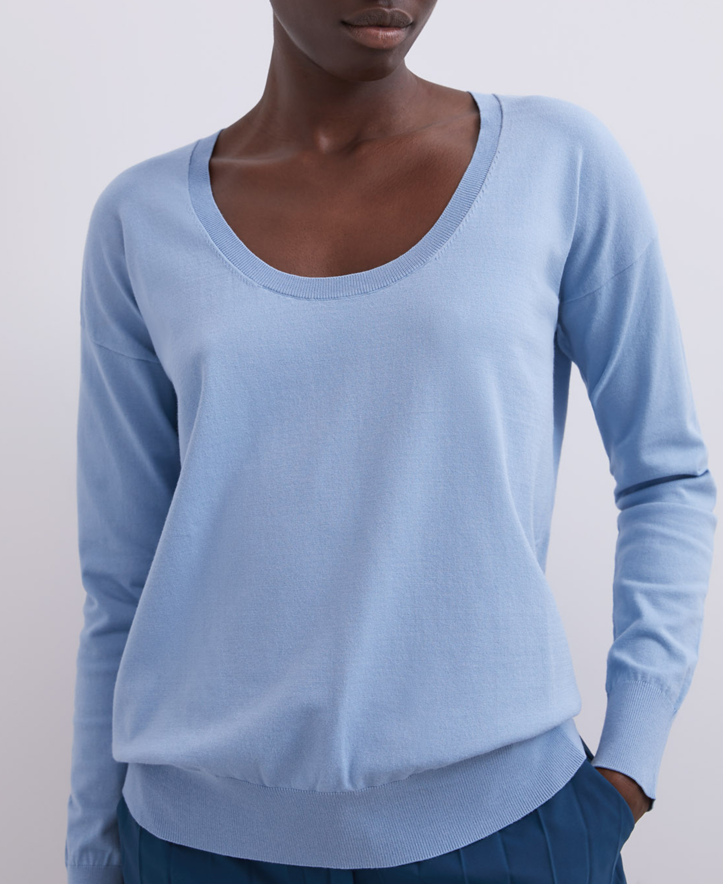 Oval neckline sweater image number 0