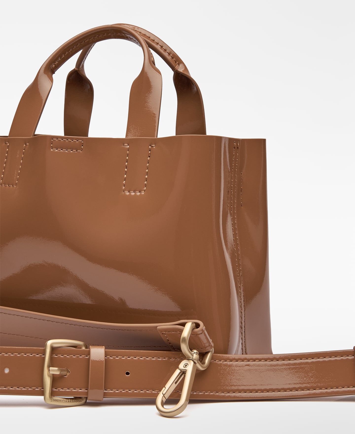 Mini shopper Mica com textura envernizada image number 2