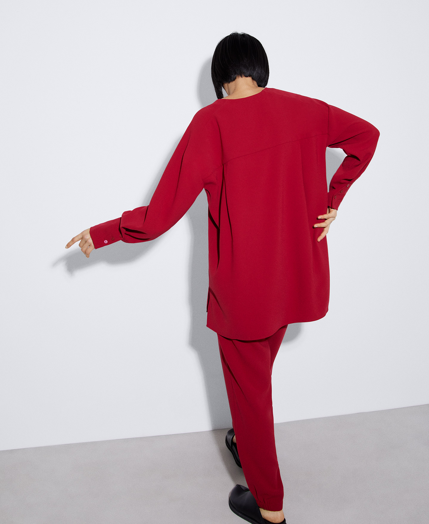 Recycled polyester lapel blouse image number 2