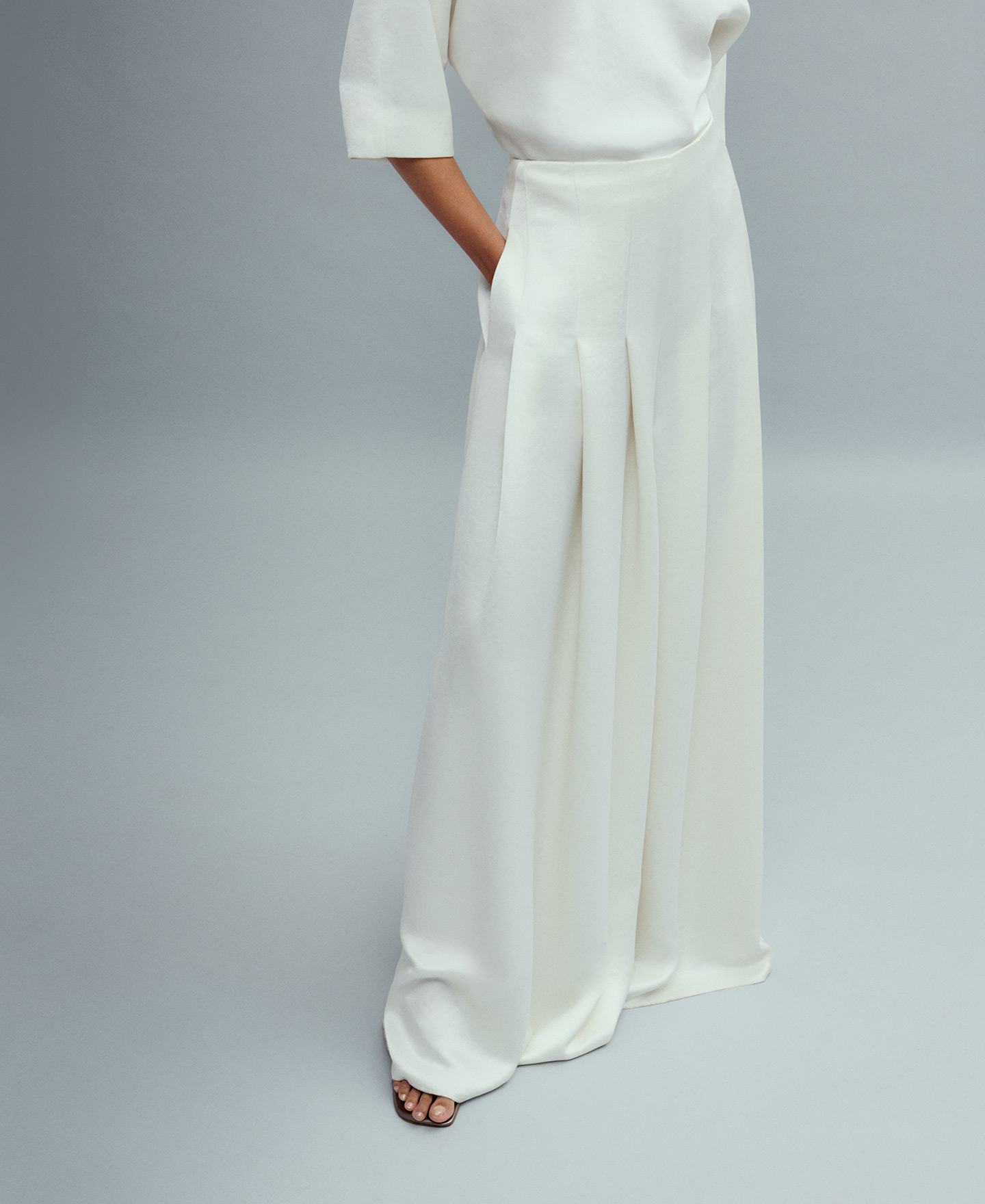 Wide leg satin trousers woman image number 0