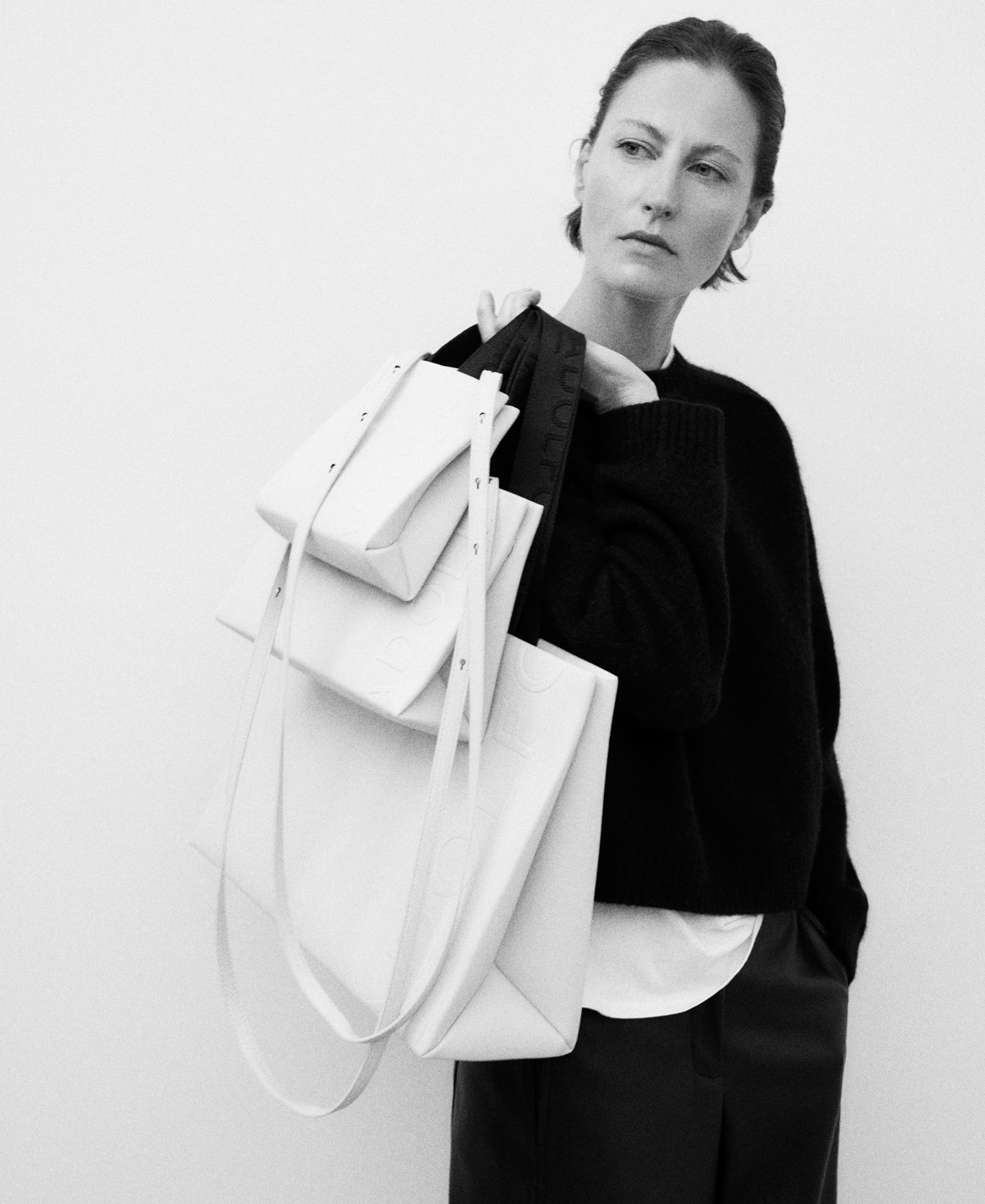 Bolso blanco poliéster reciclado mujer image number 6