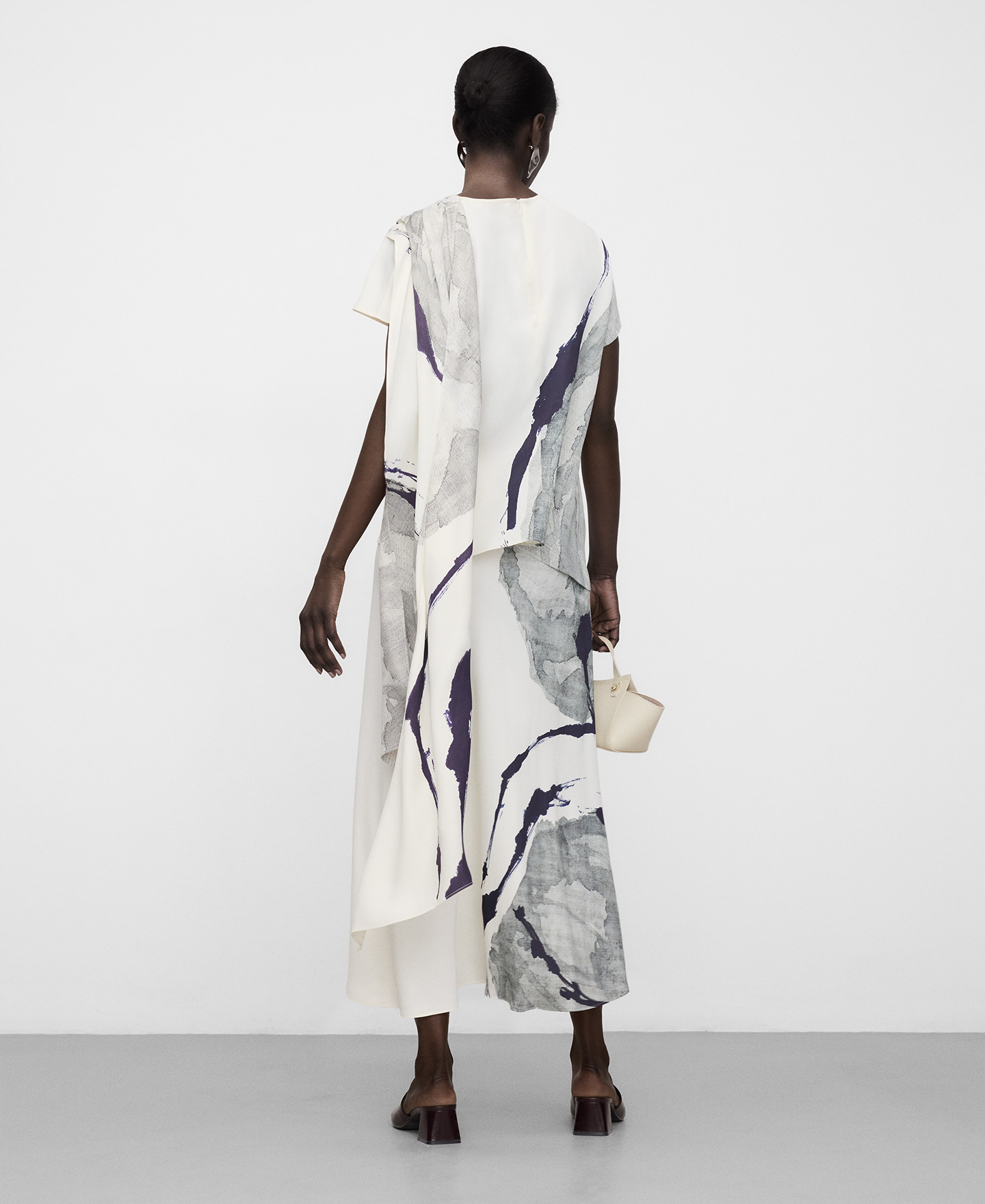 Asymmetric printed top with scarf image number 2