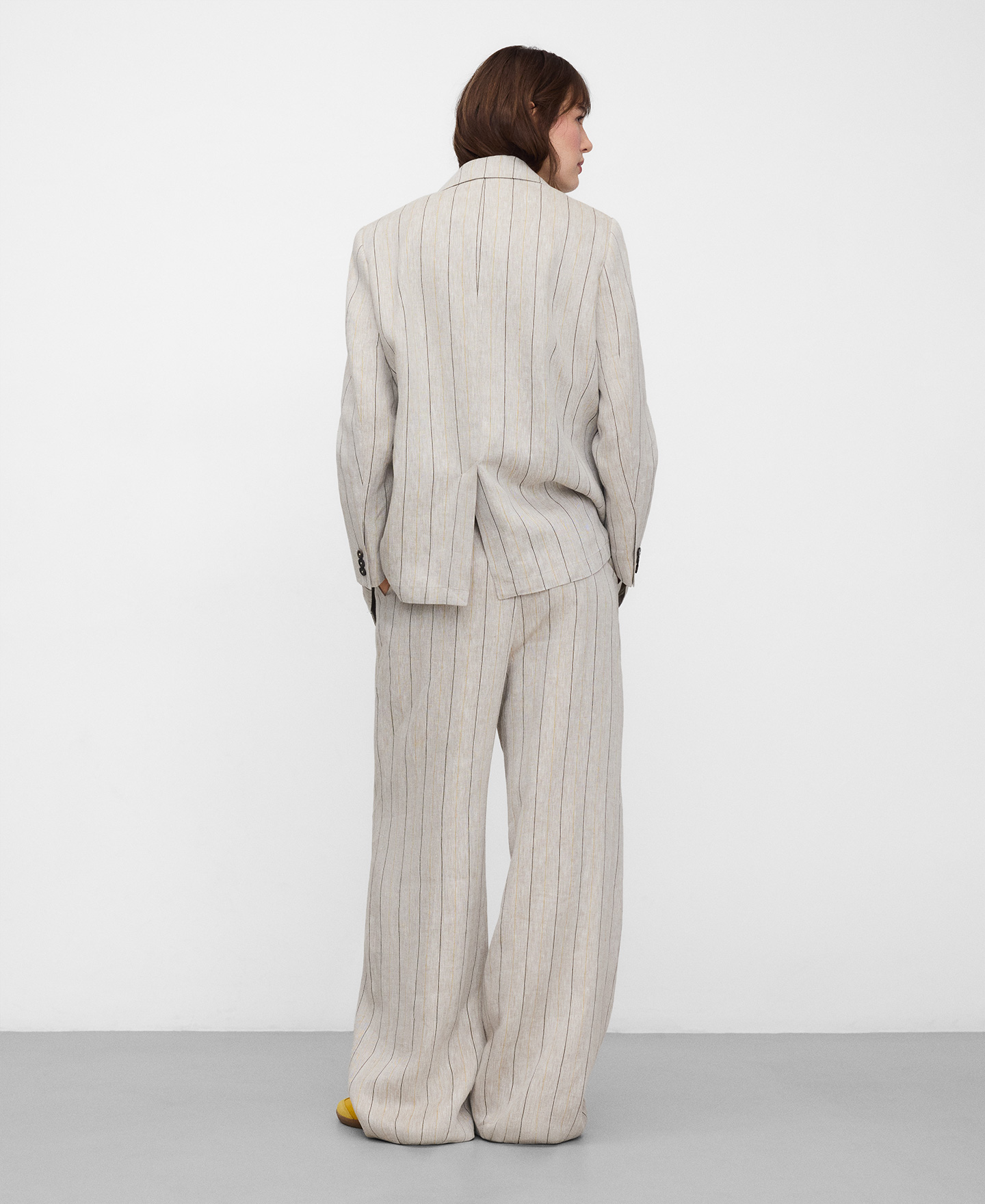 Blazer recto rayas lino europeo image number 2