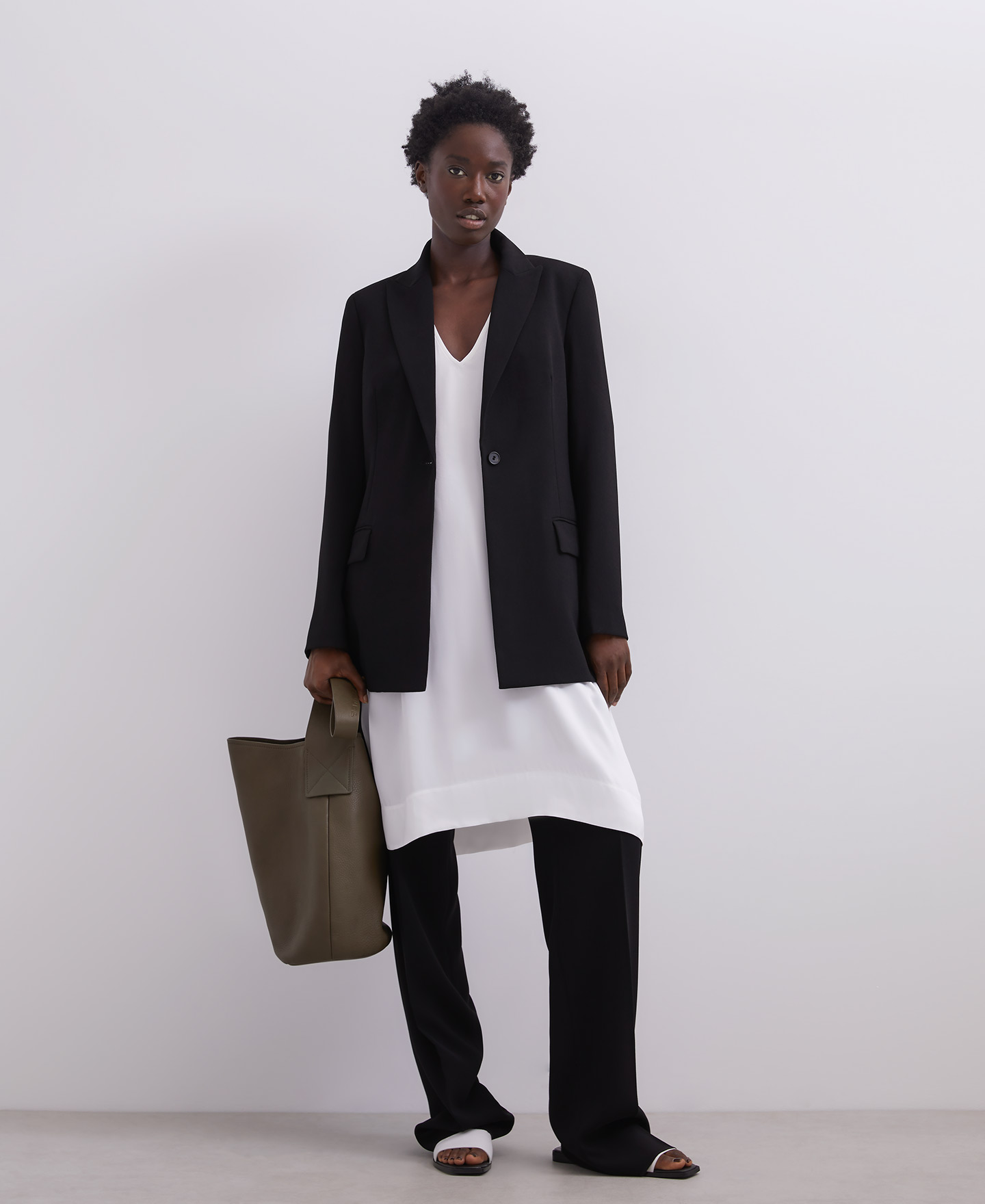 Camisa oversize en viscosa image number 3