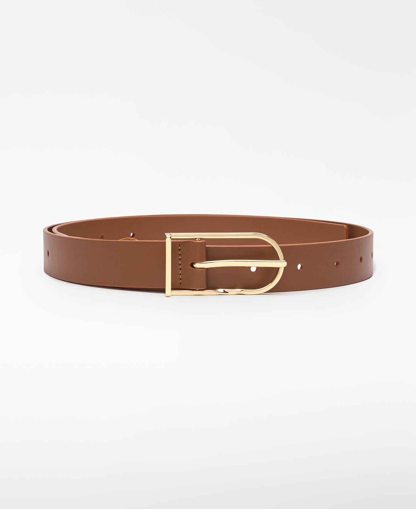 Cintur&oacute;n piel hebilla alargada image number 0