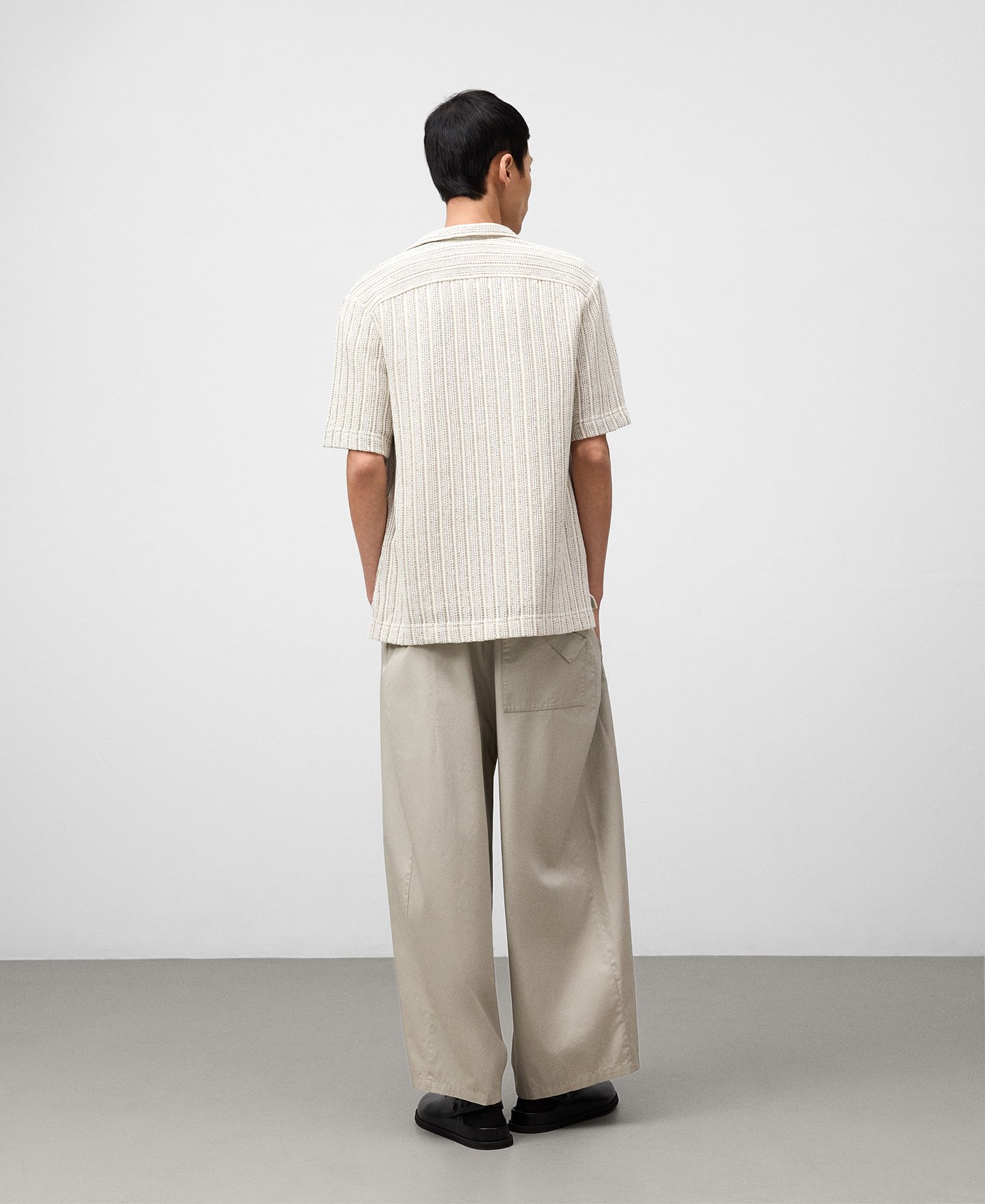Bowling collar structured shirt man image number 2