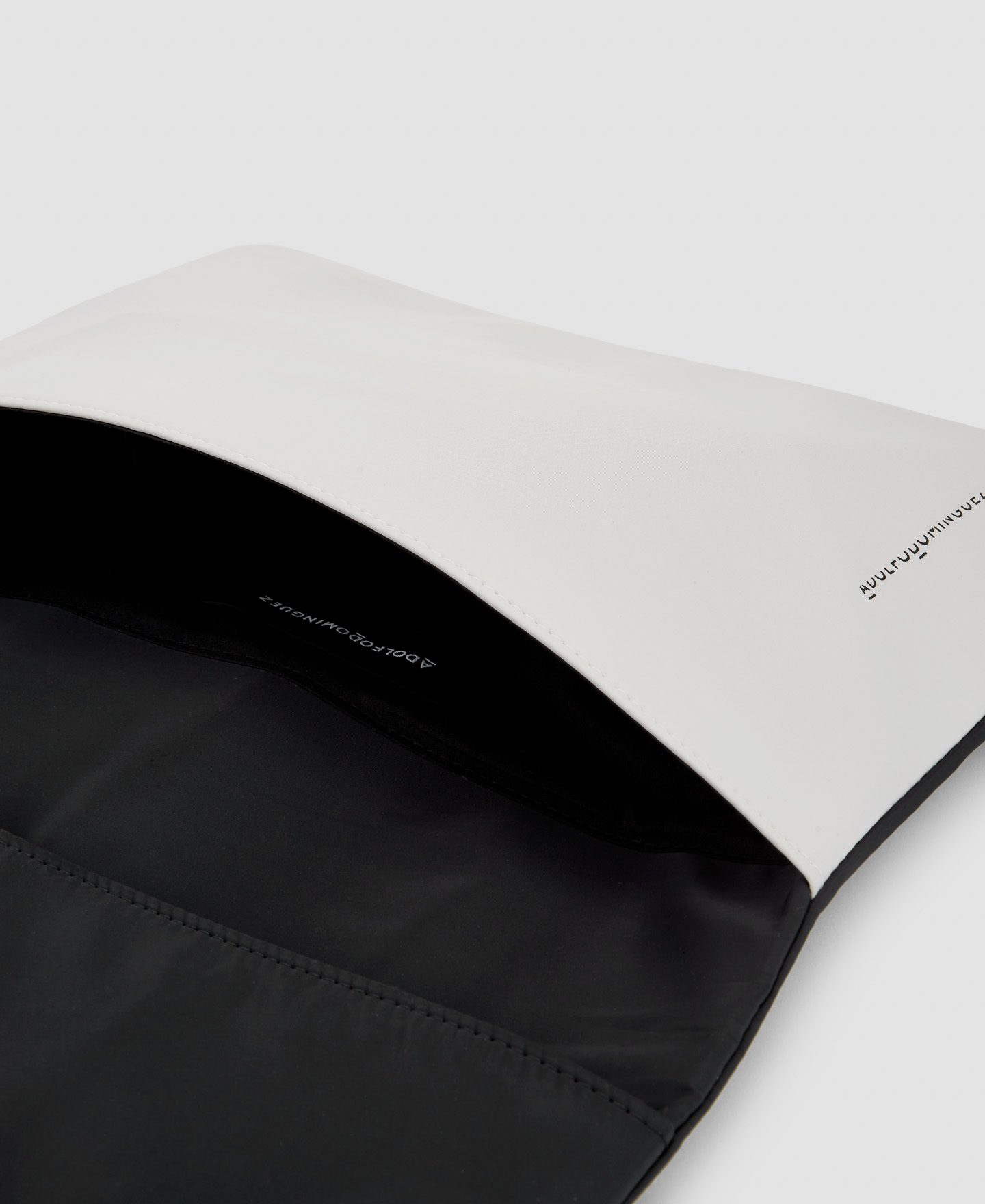Laptop sleeve and mobile phone holder image number 2