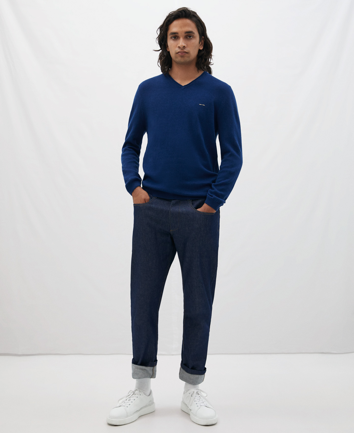 Basic V-neck sweater image number 1