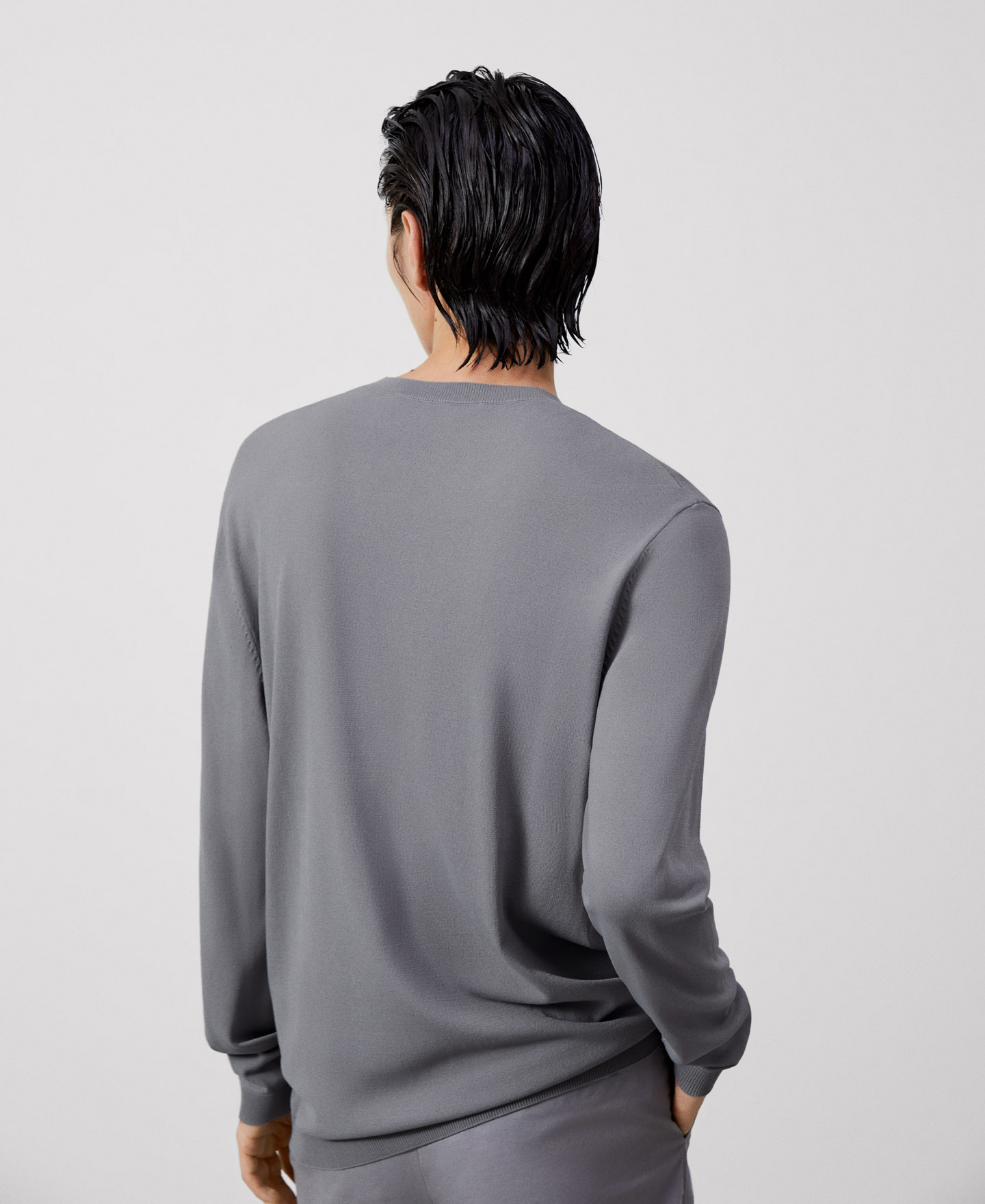 Pull en nylon recyclé image number 2