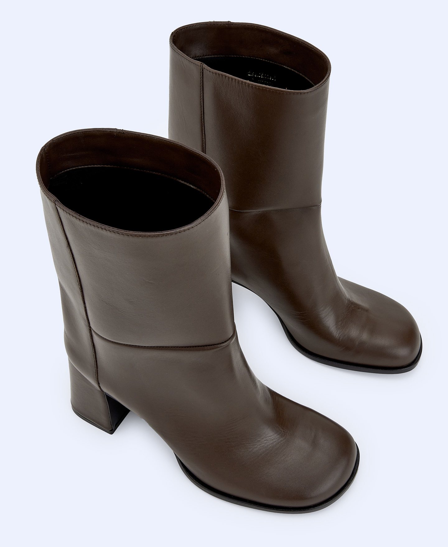 Wide collar leather boot image number 1