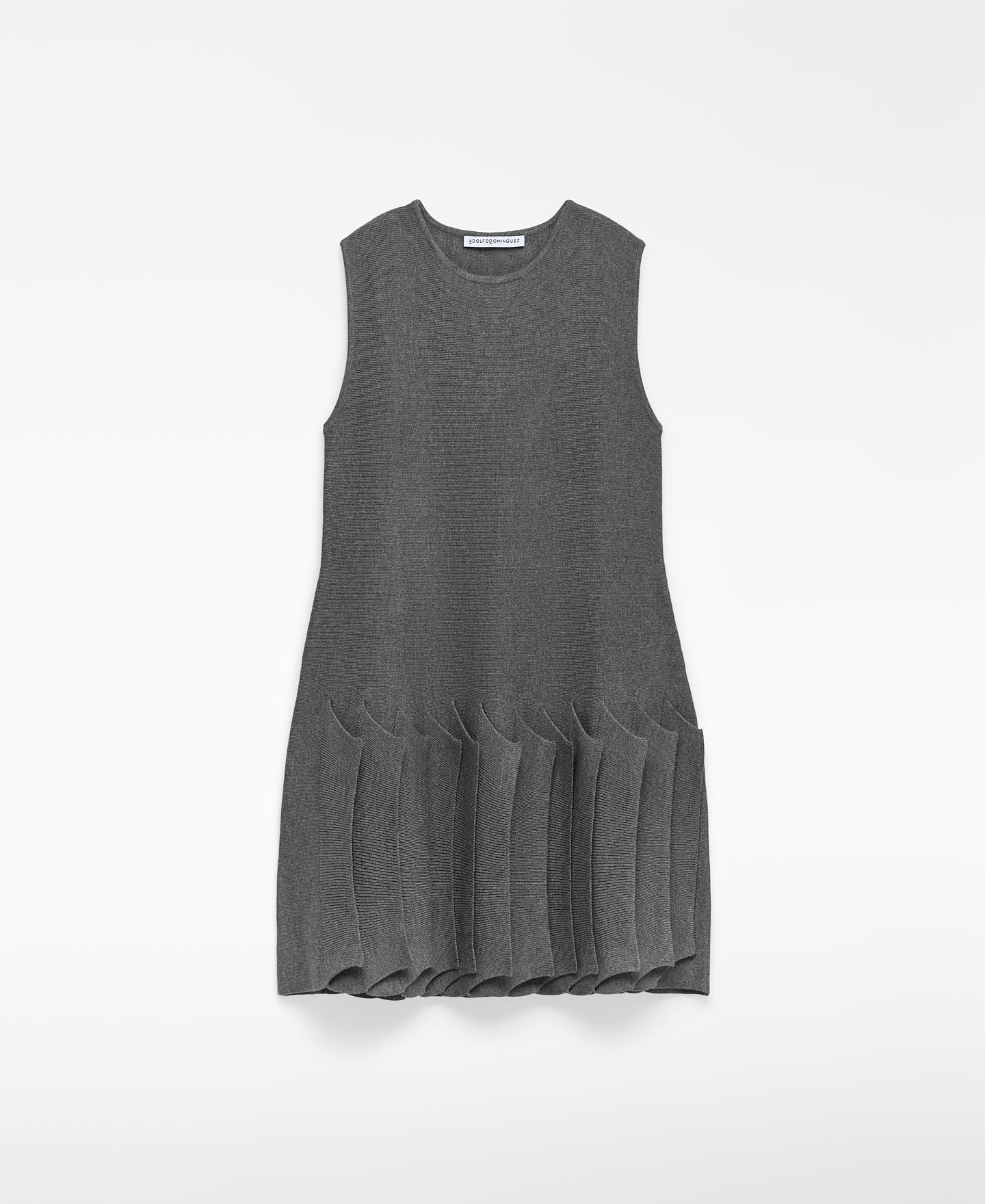 Pleated hem knit dress woman image number 3