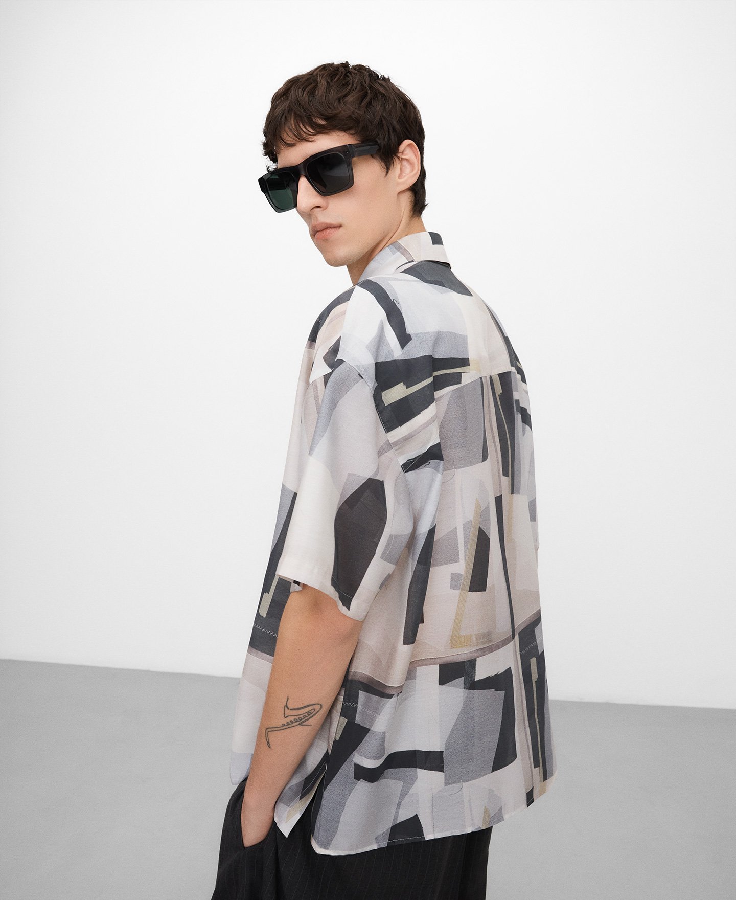 Printed oversize shirt man image number 2