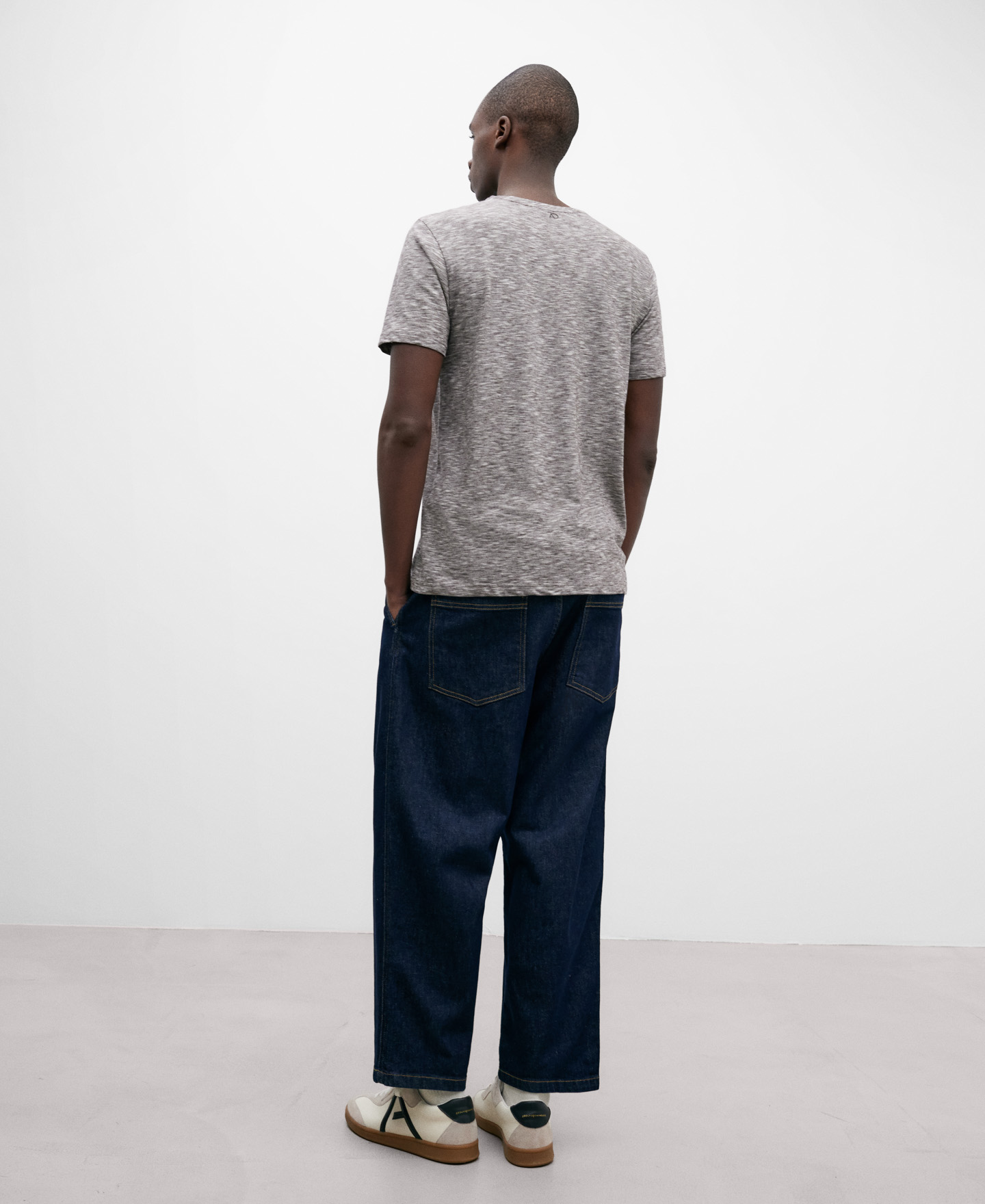 Brown cotton T-shirt for men image number 2