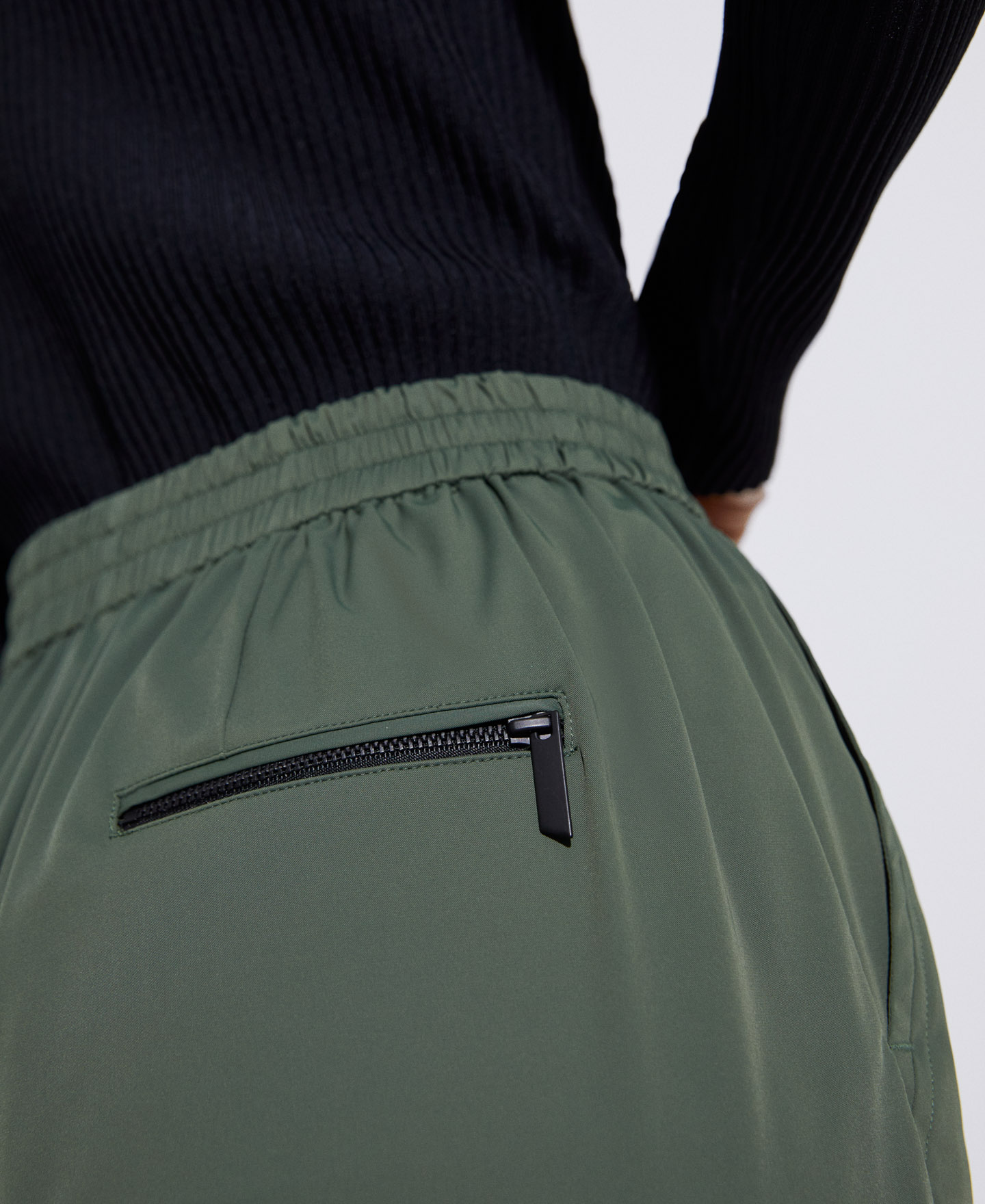 Recycled nylon sport trousers image number 3