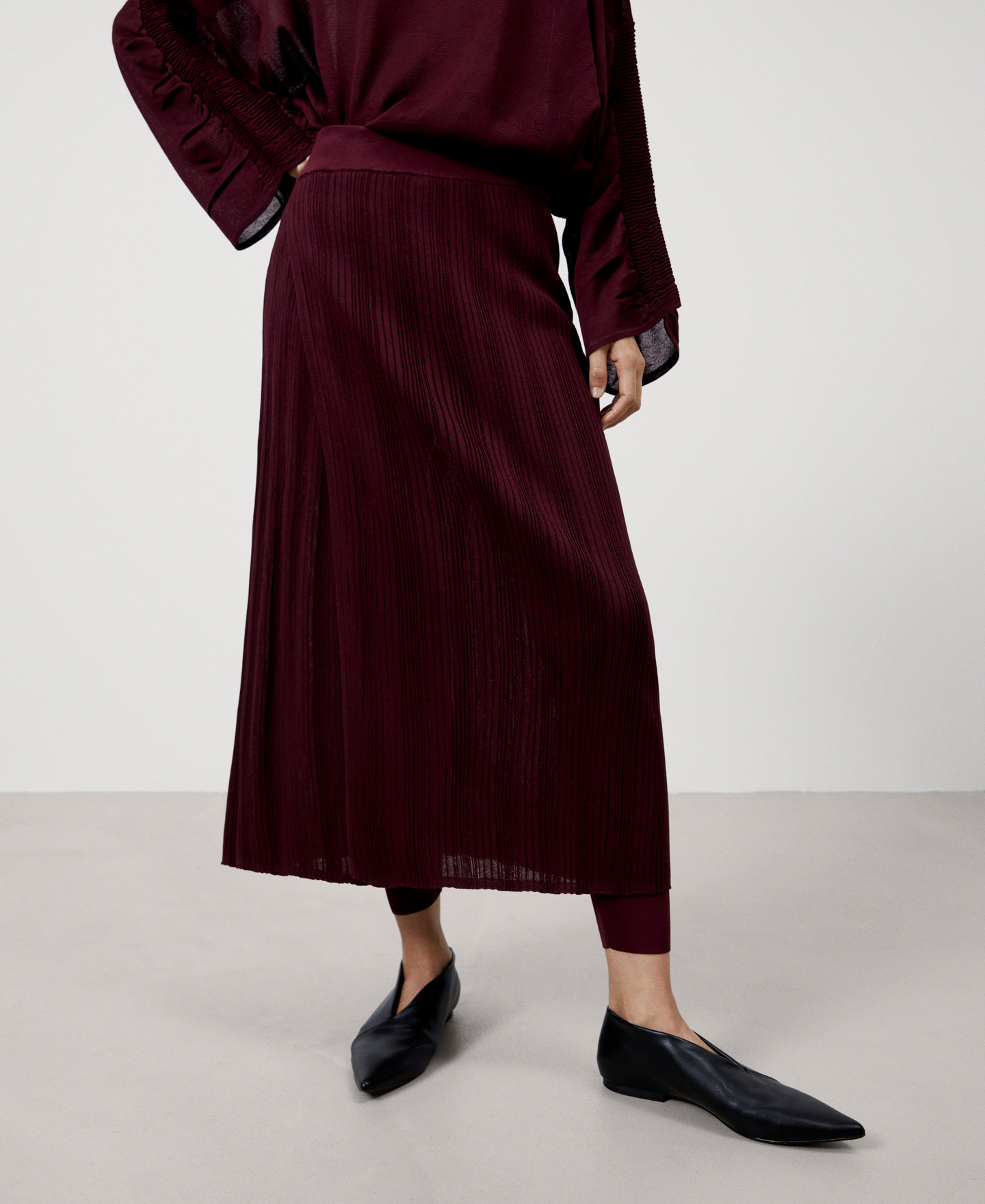 Pleated viscose skirt with leggings image number 0