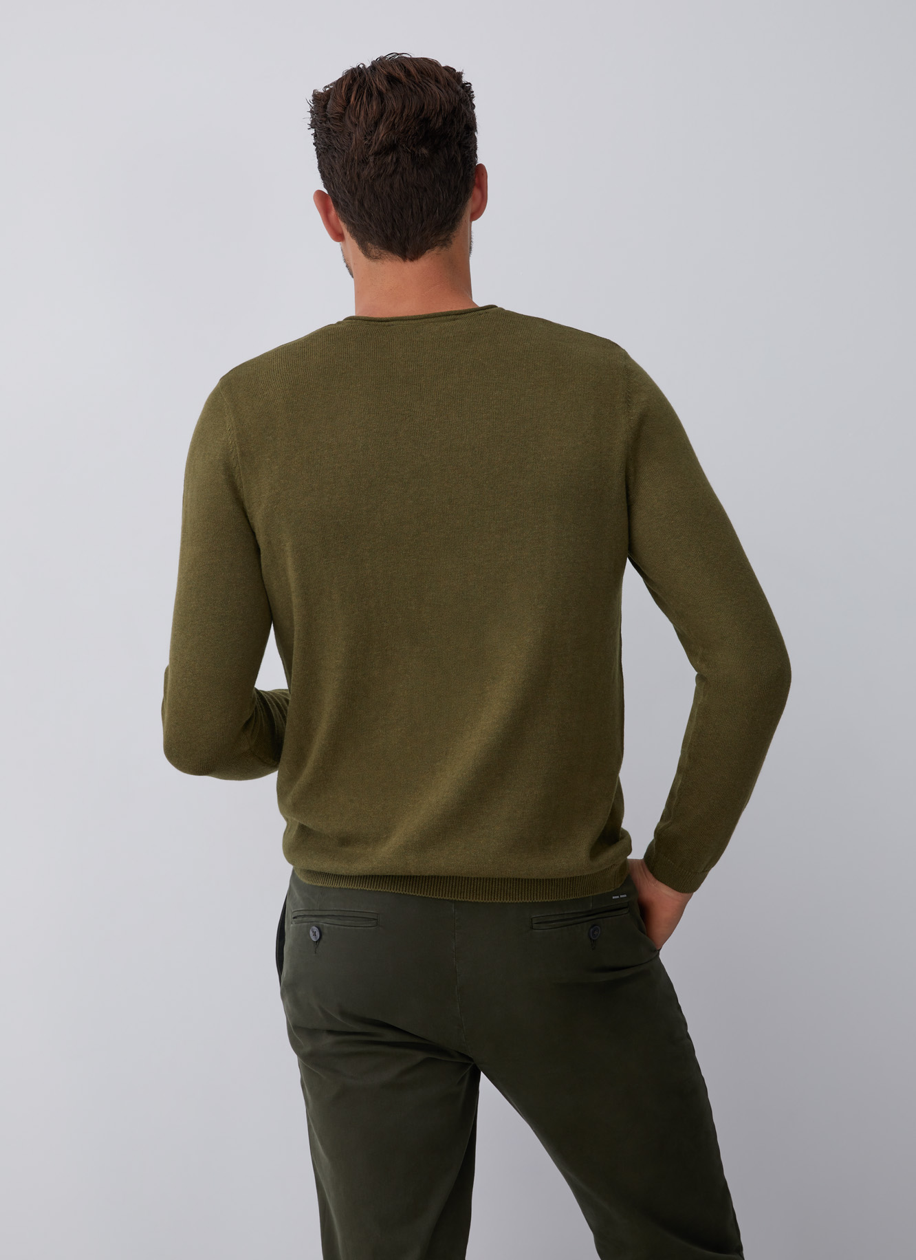 Jersey con cuello pico de rulo image number 1
