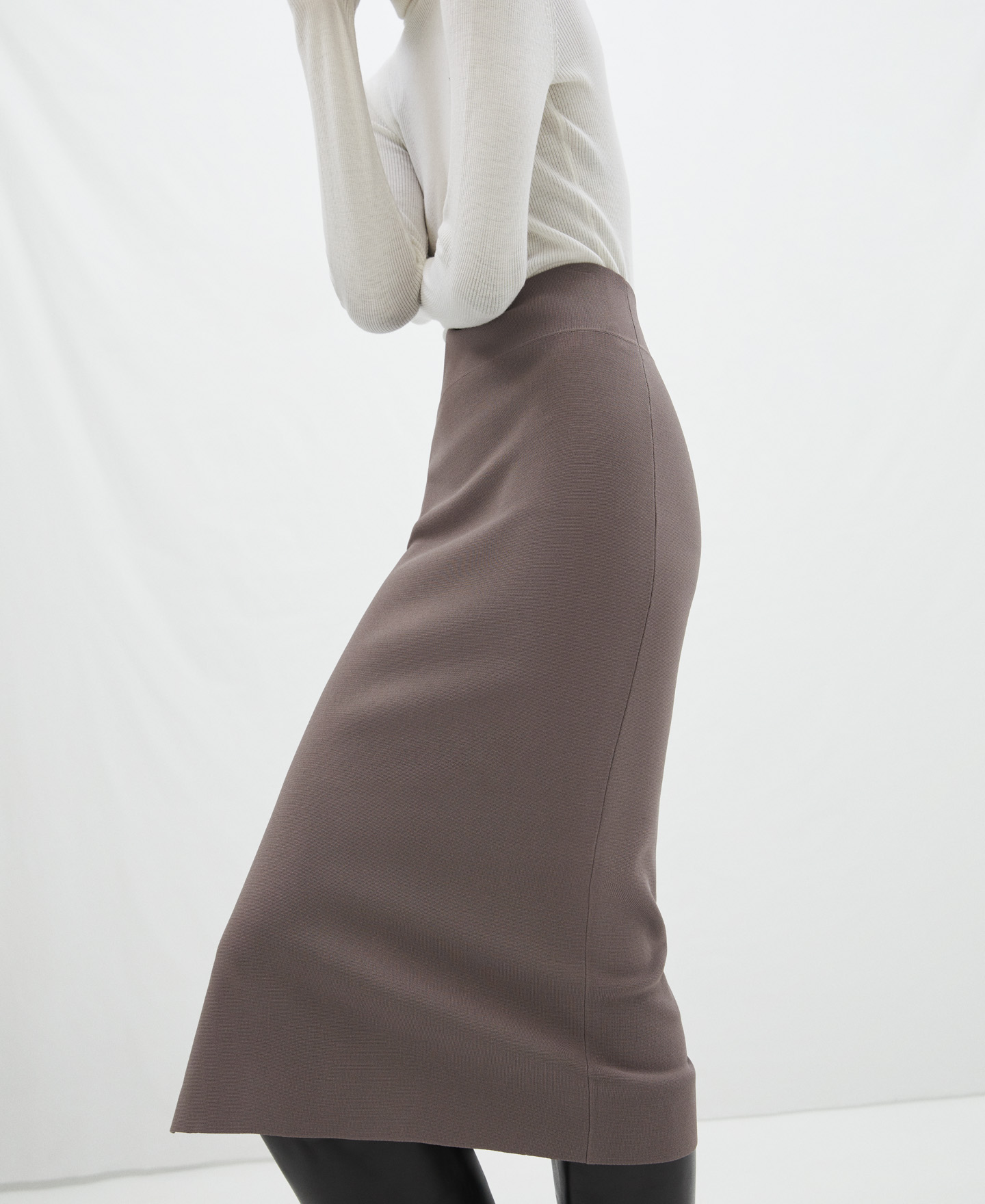 Cerrojillo knitted pencil skirt image number 3