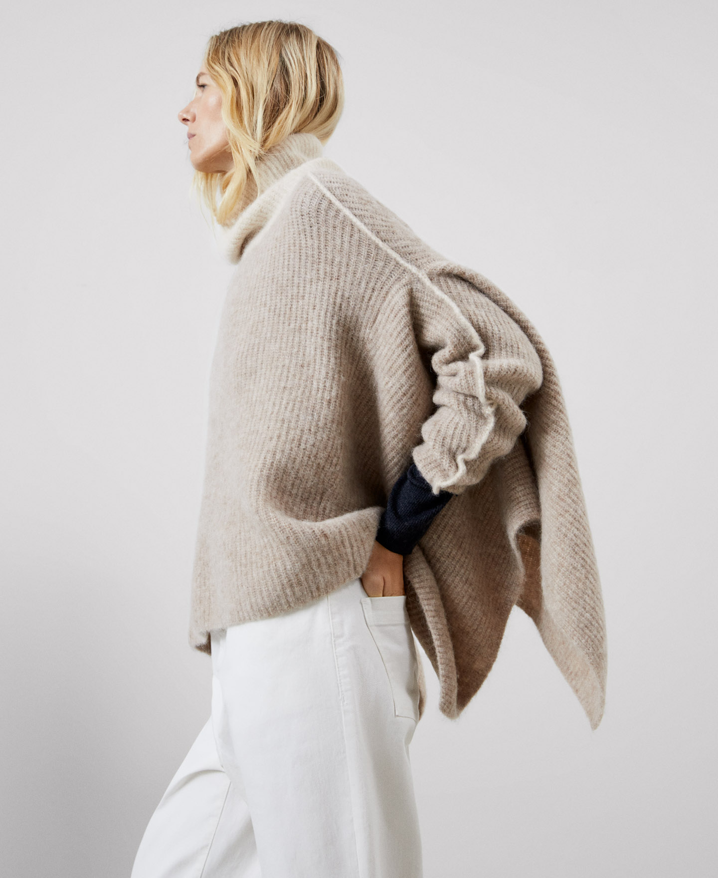 Wool and alpaca knitted cape sweater image number 0