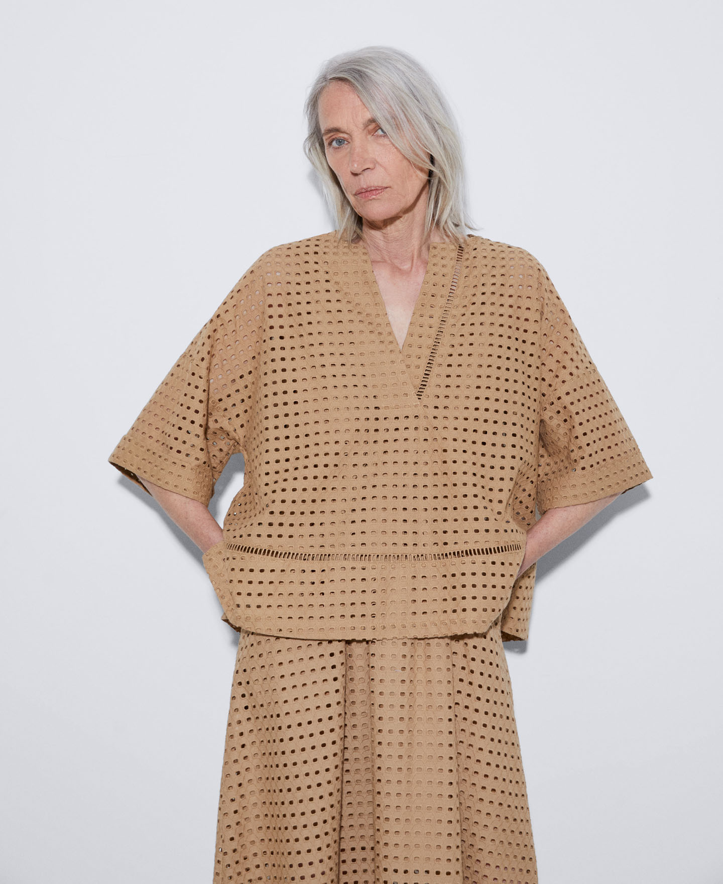 Openwork blouse in embroidered cotton image number 0