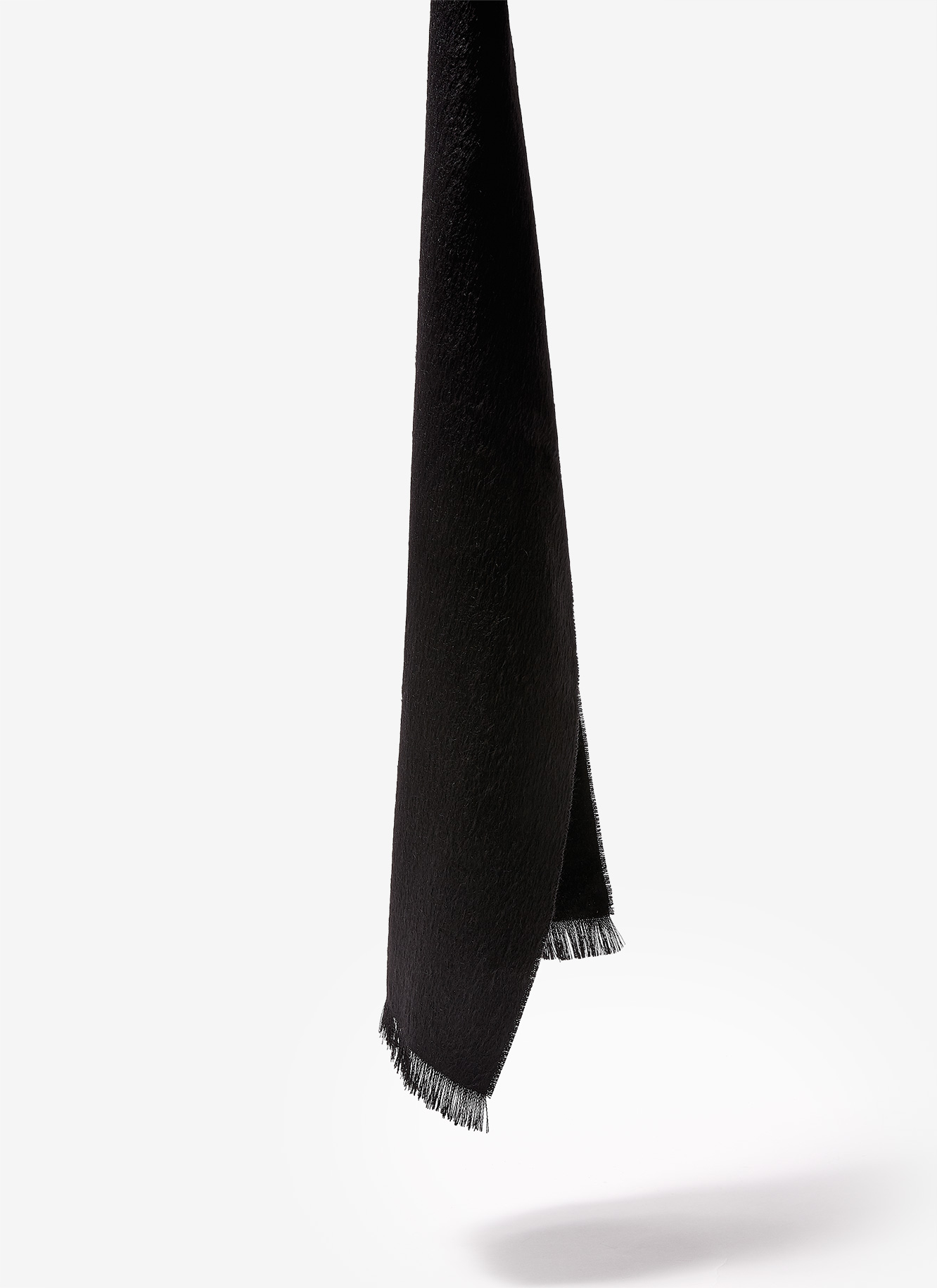 Foulard de alpaca con logo bordado image number 1