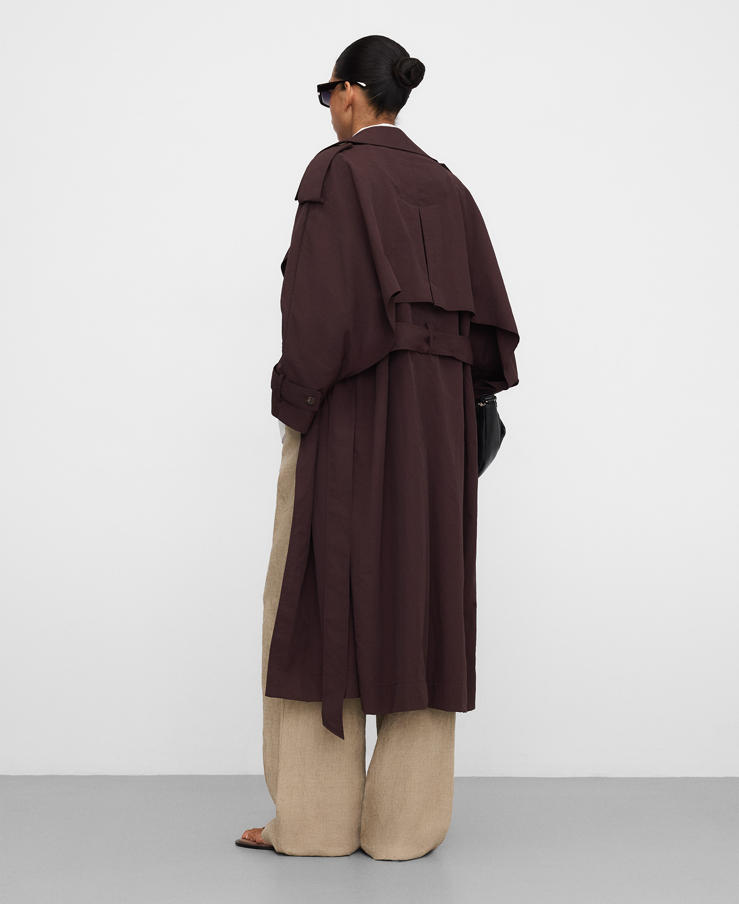 Gabardina oversize maxi solapas image number 2