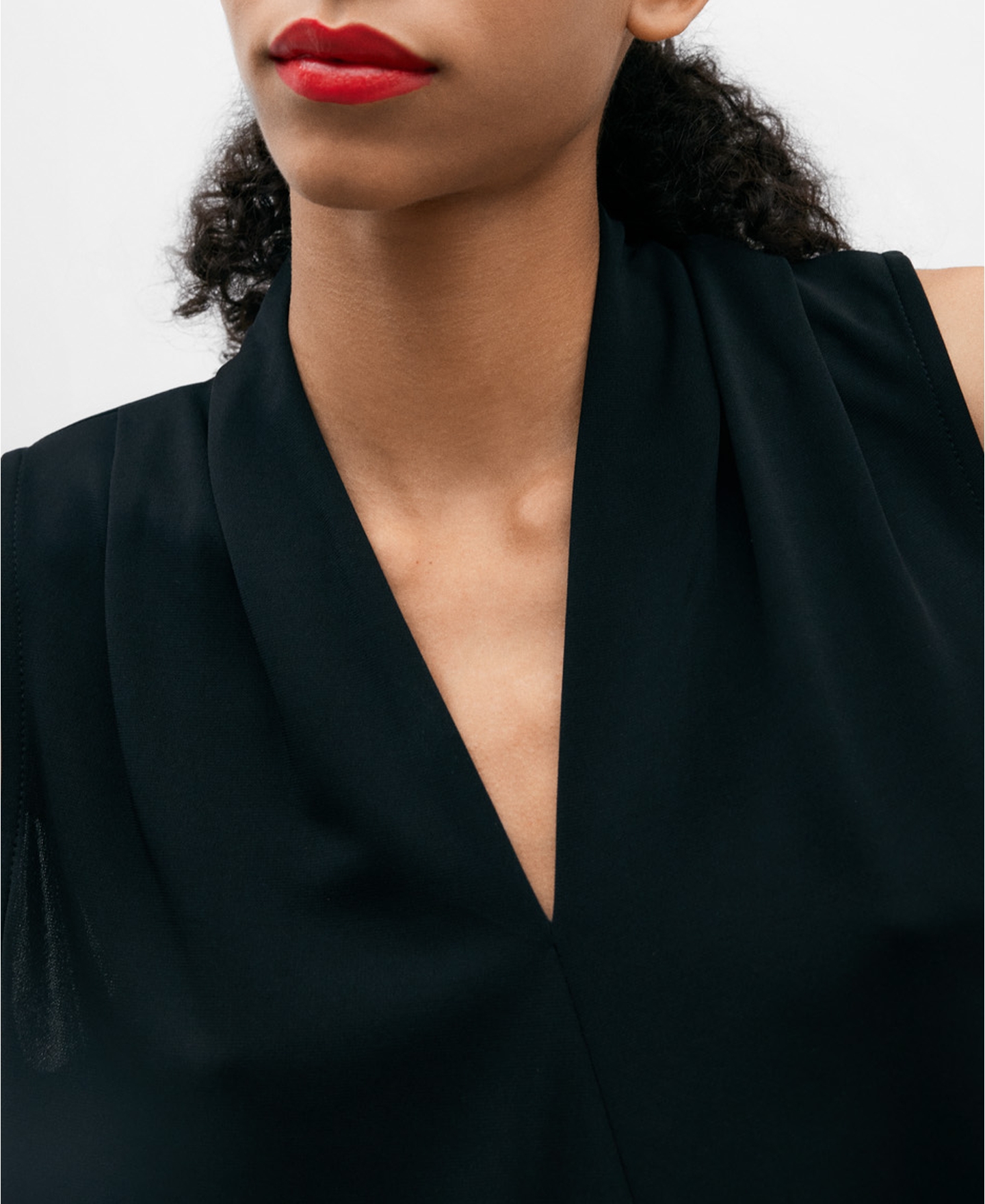 V-neckline black top image number 3