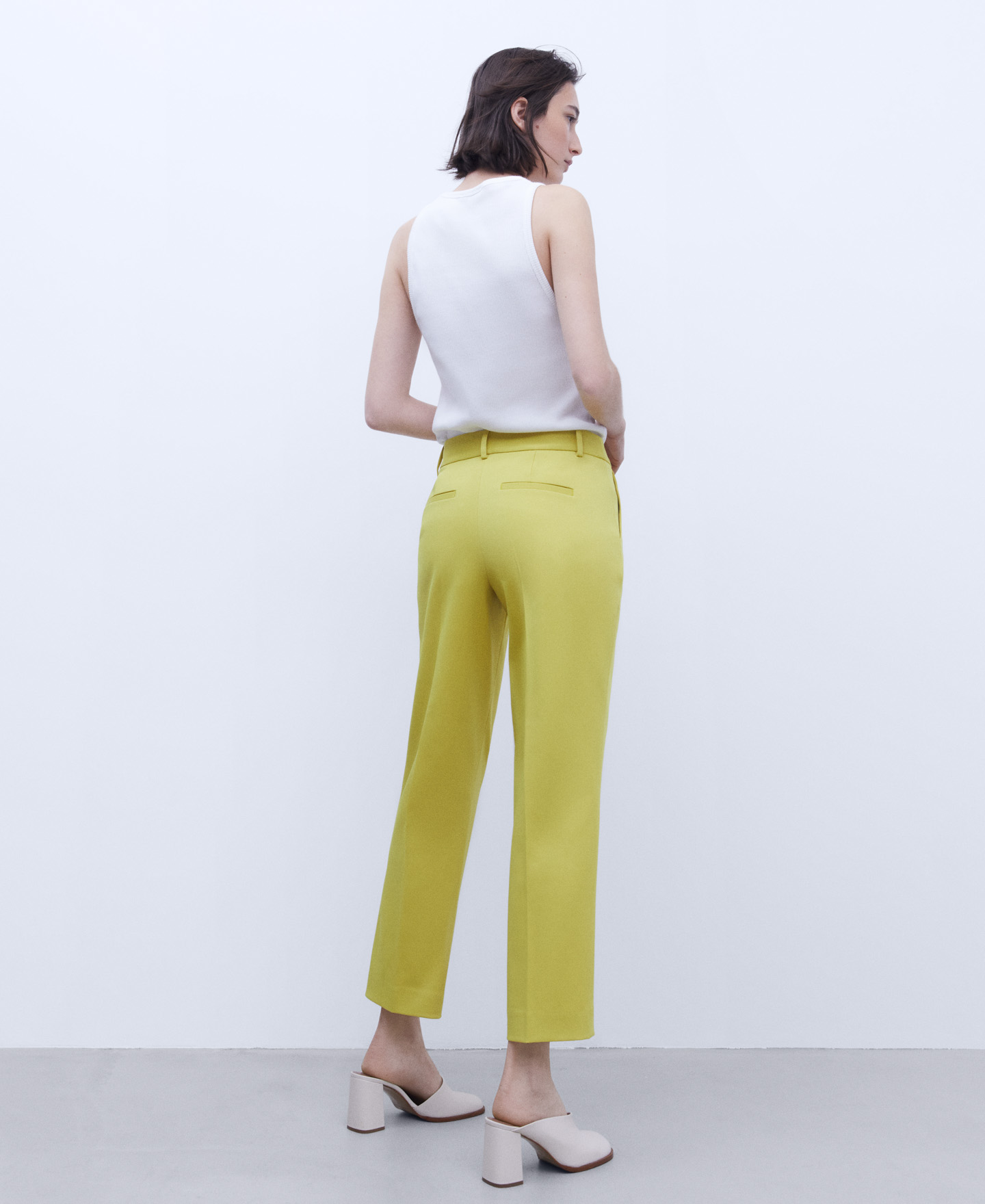 Pantalón corte recto image number 2