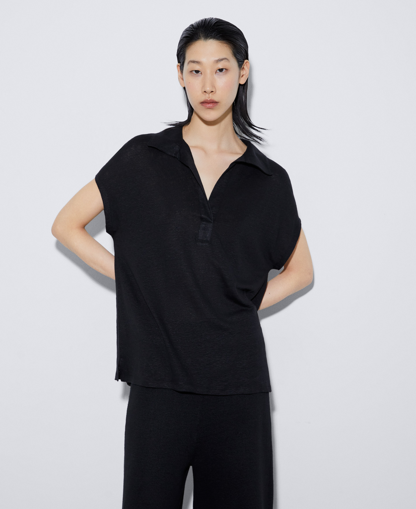 Linen polo shirt with placket image number 0