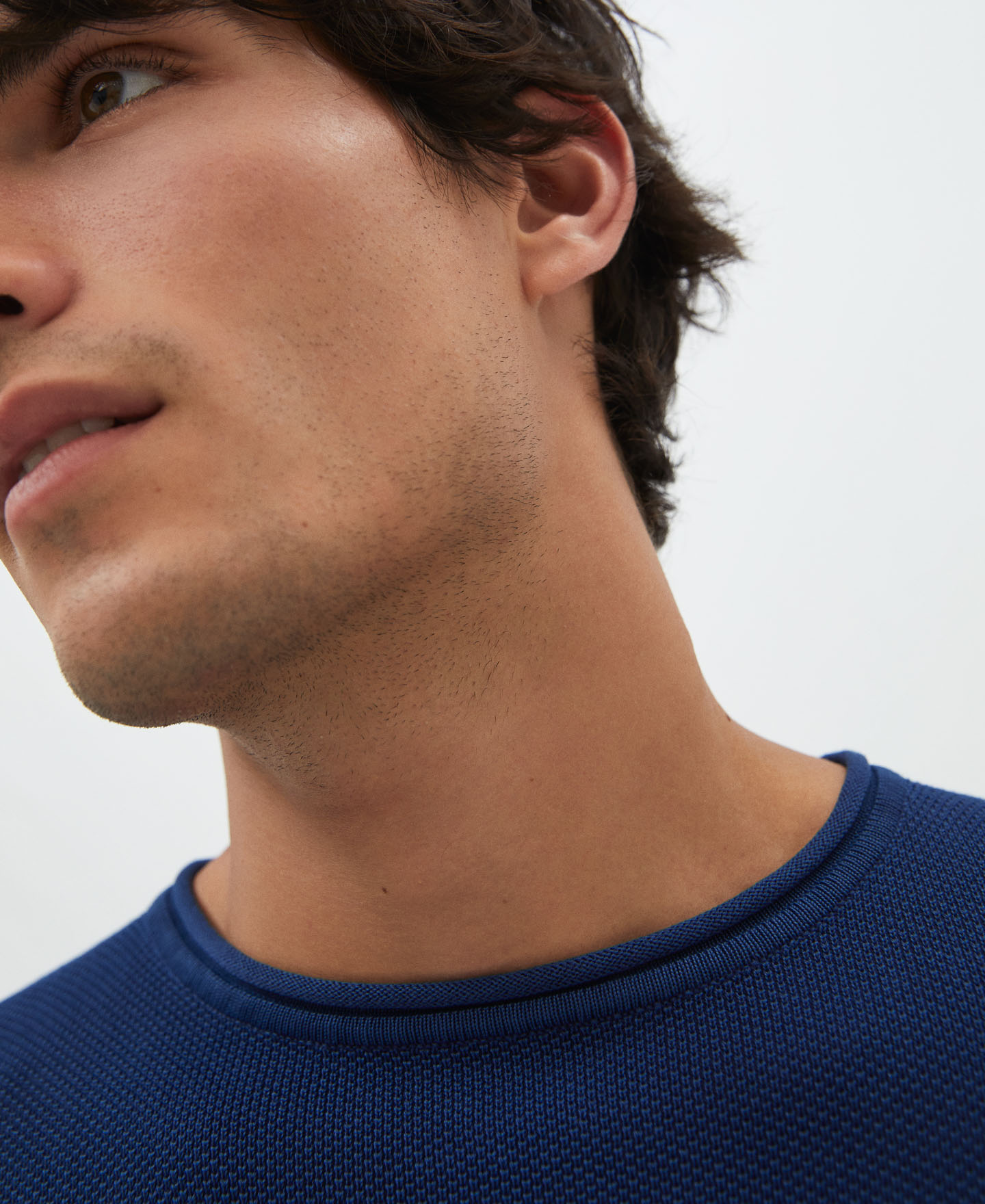 Cotton and viscose round neck sweater image number 3