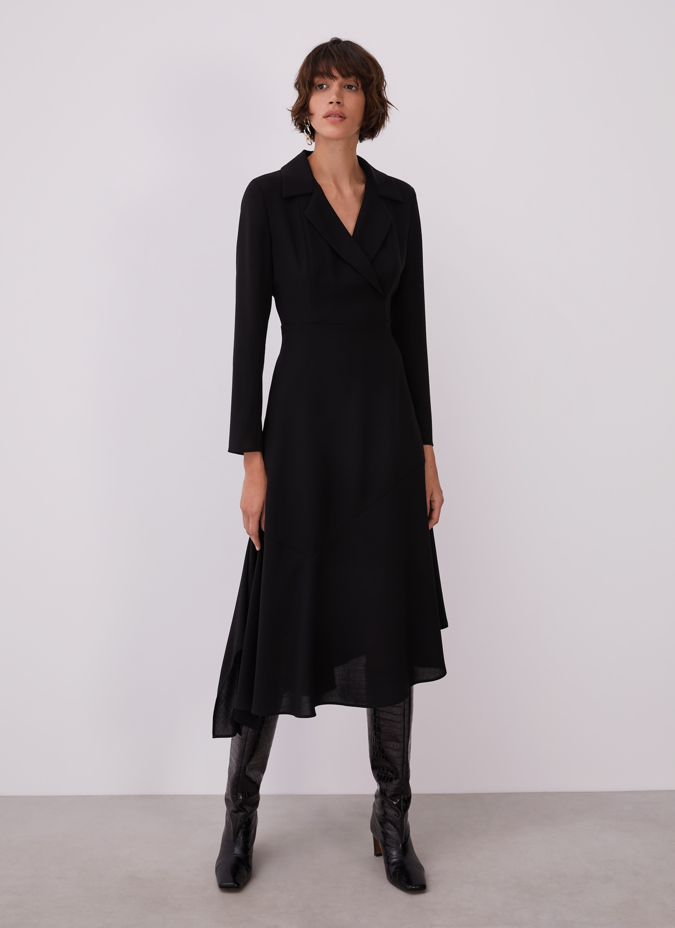 Asymmetric dress with notched lapels image number 0