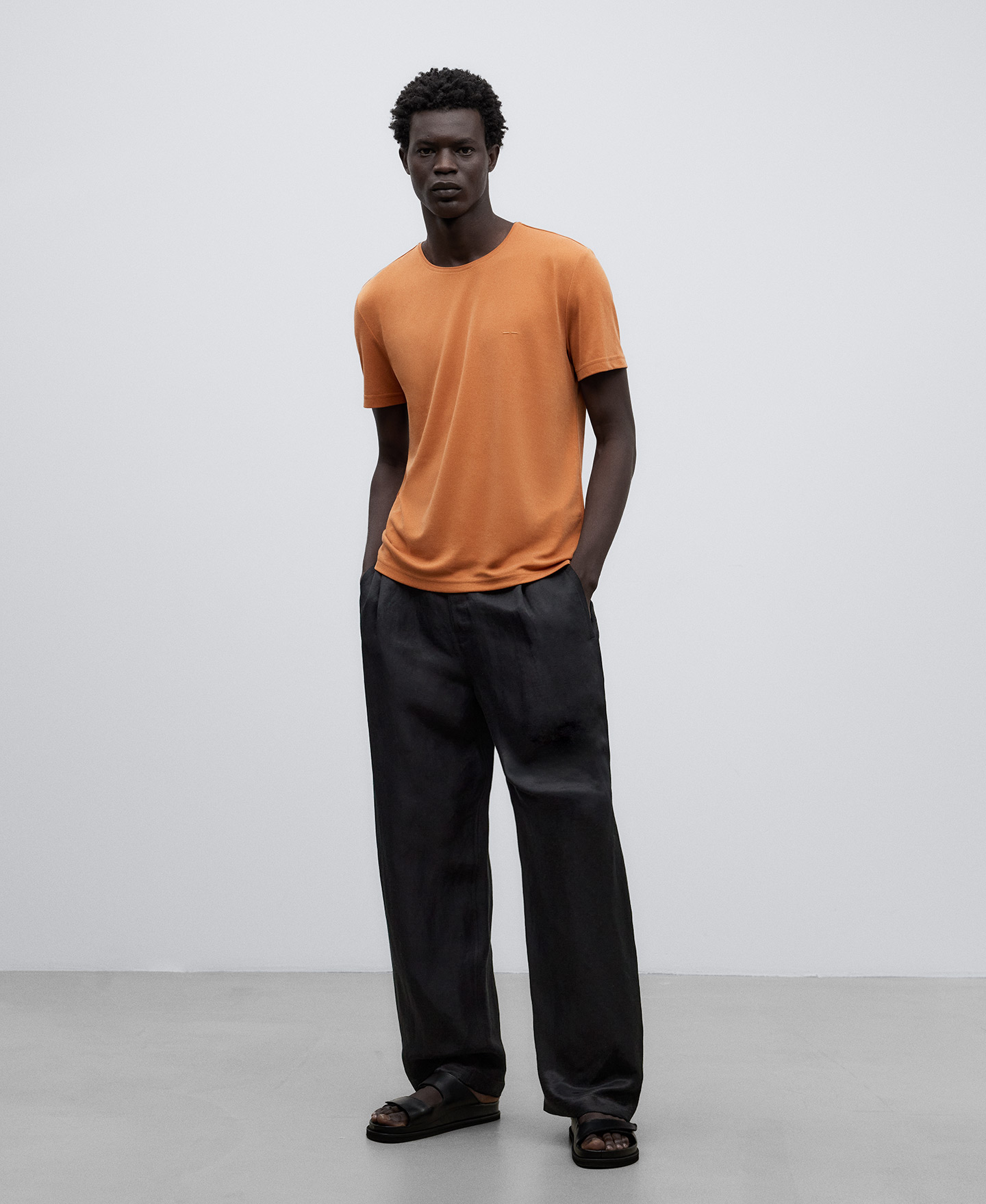 Regular fit T-shirt man image number 1