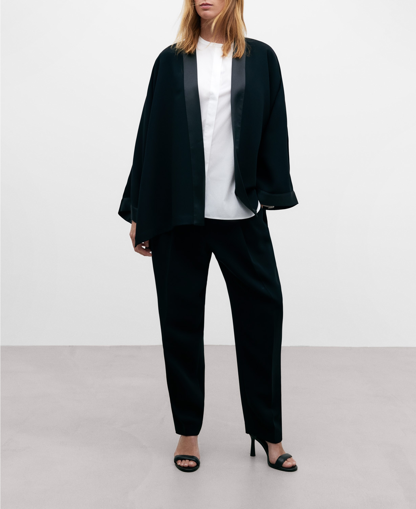 Mandarin collar cotton women shirt image number 1