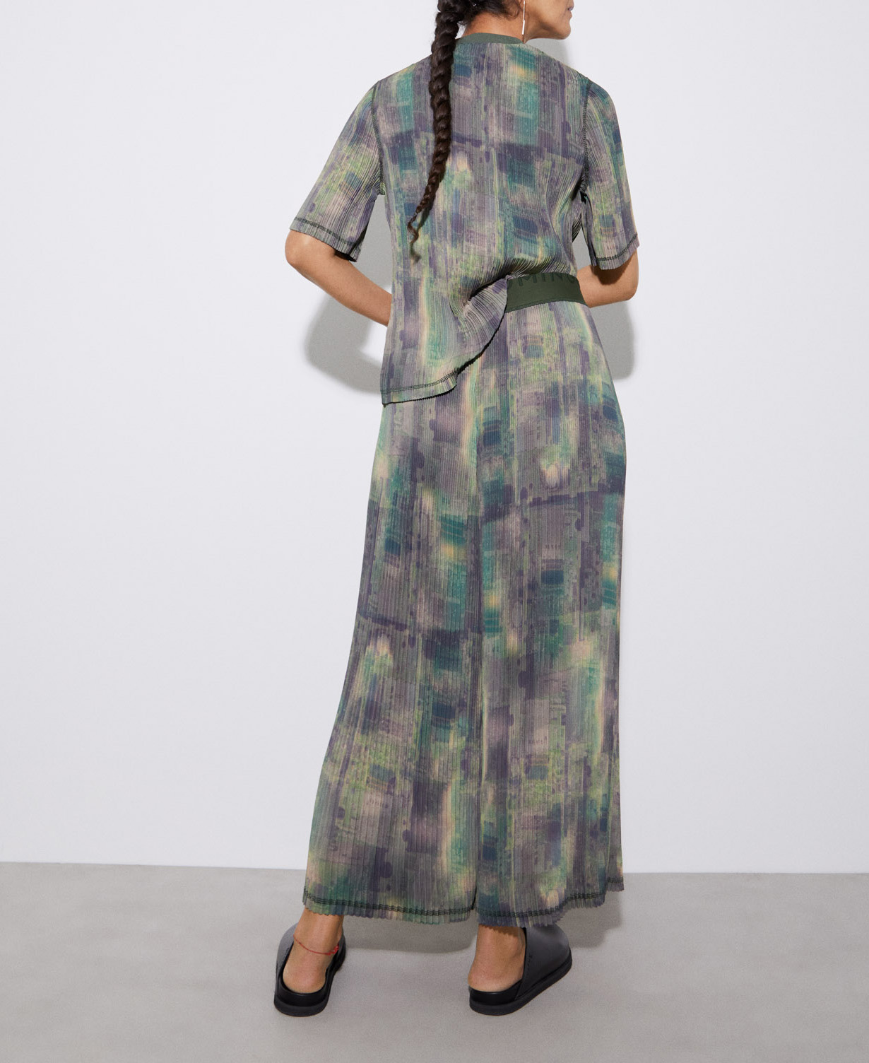 Recycled polyester crinkle trousers image number 2