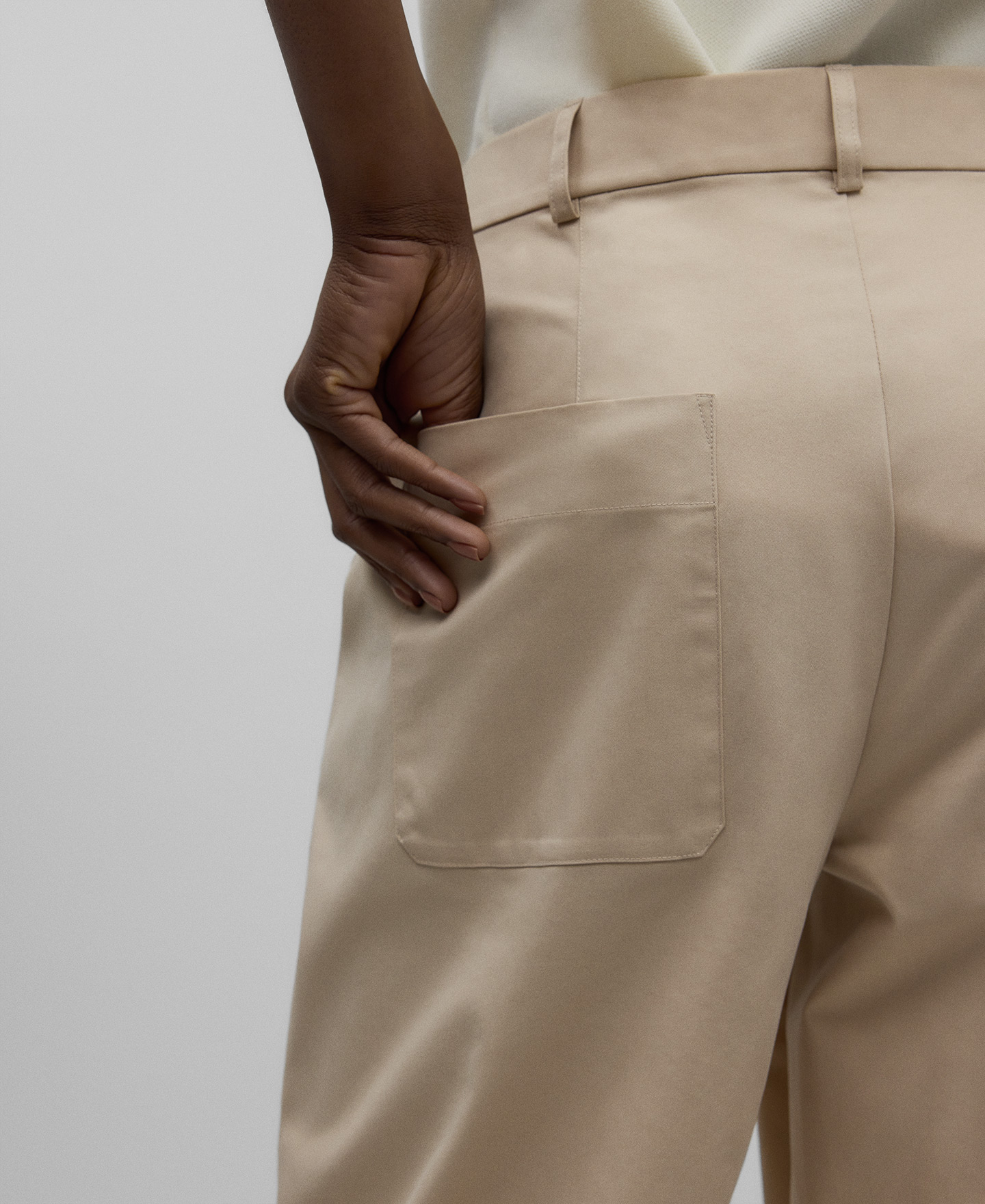 Pantal&oacute;n TENCEL&trade; lyocell natural mujer image number 3