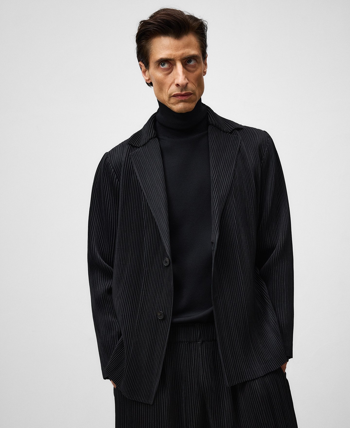 Crinkle blazer man image number 0