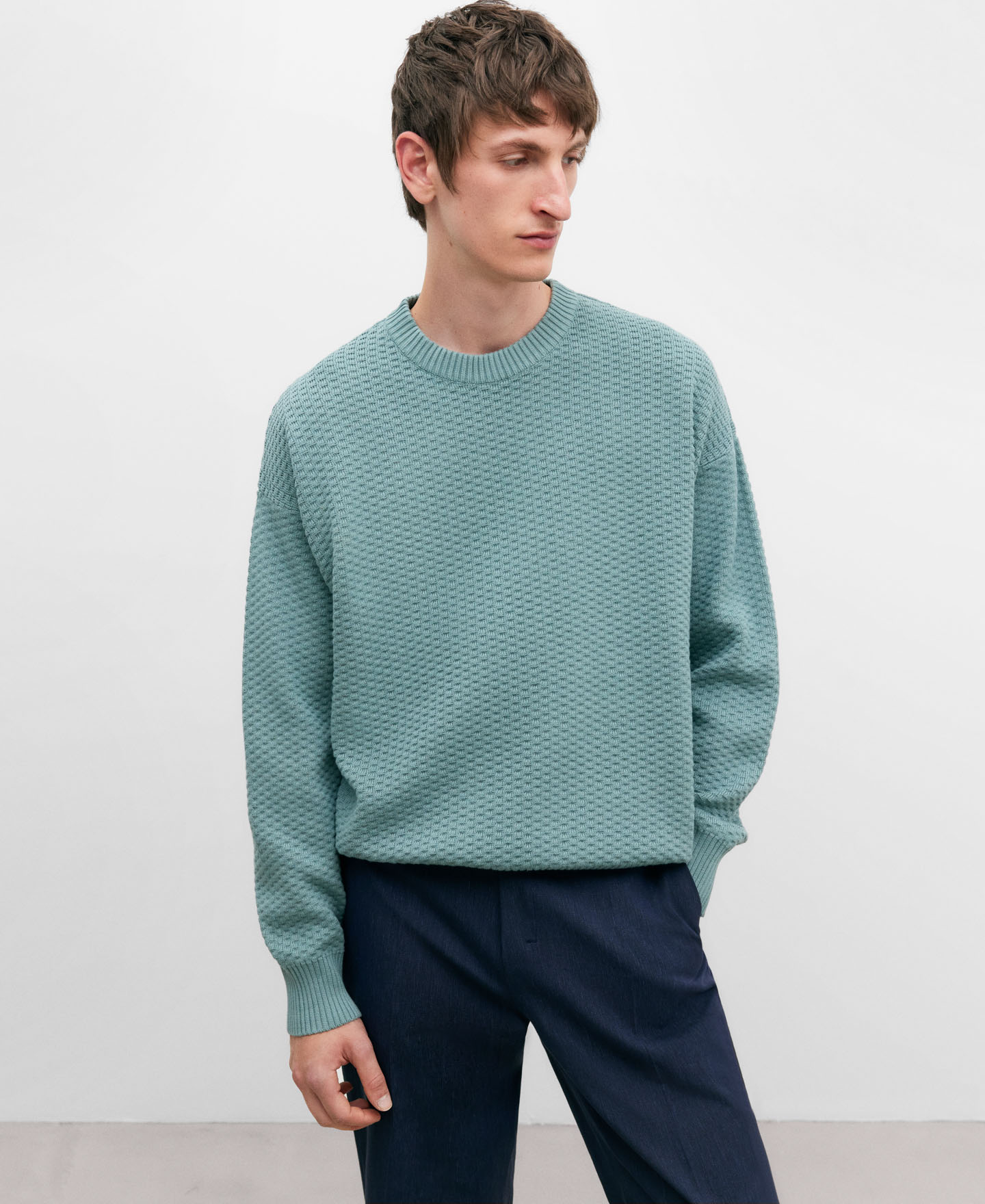 Cotton embossed men's sweater image number 0