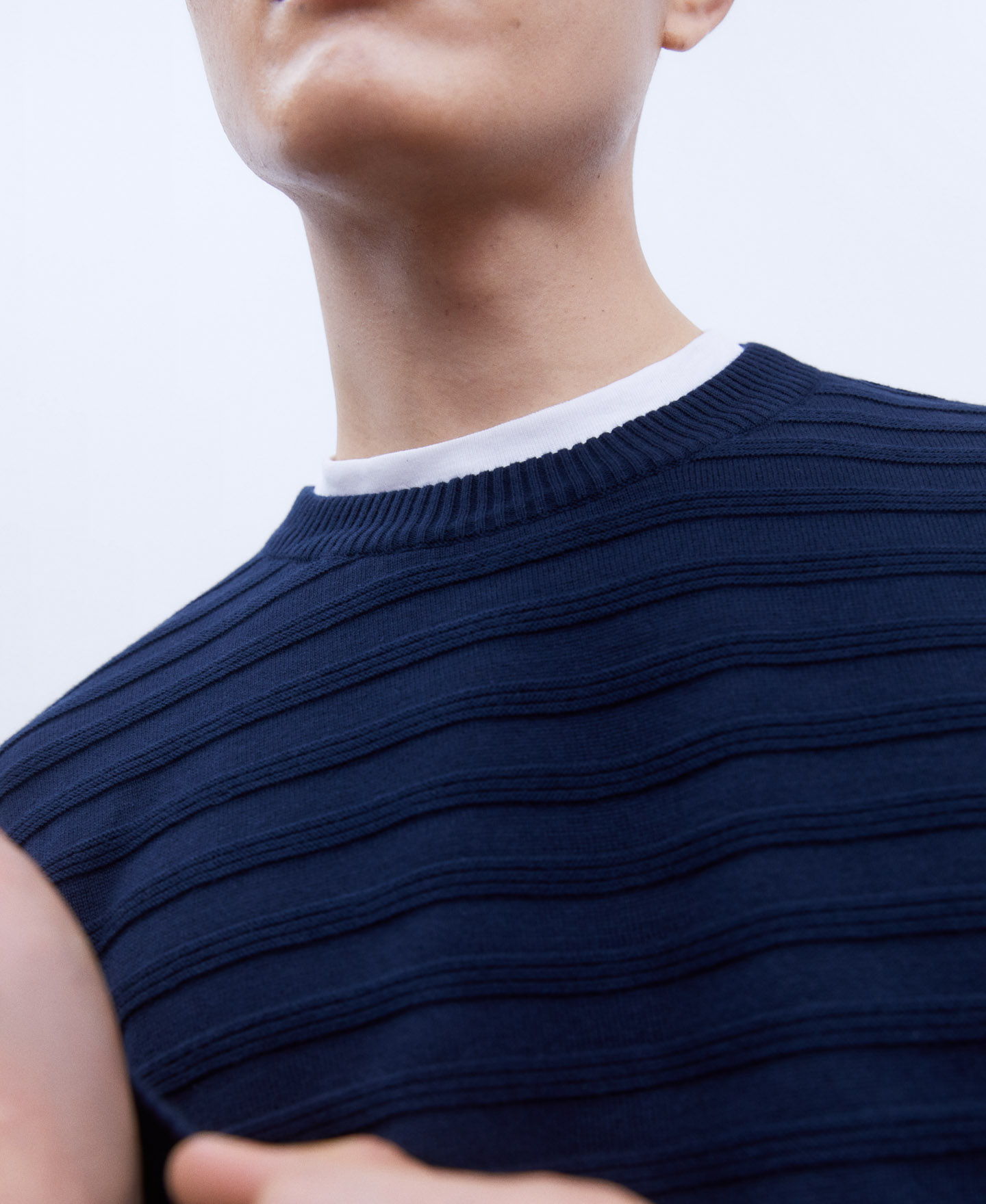 Striped structure crew neck sweater image number 3