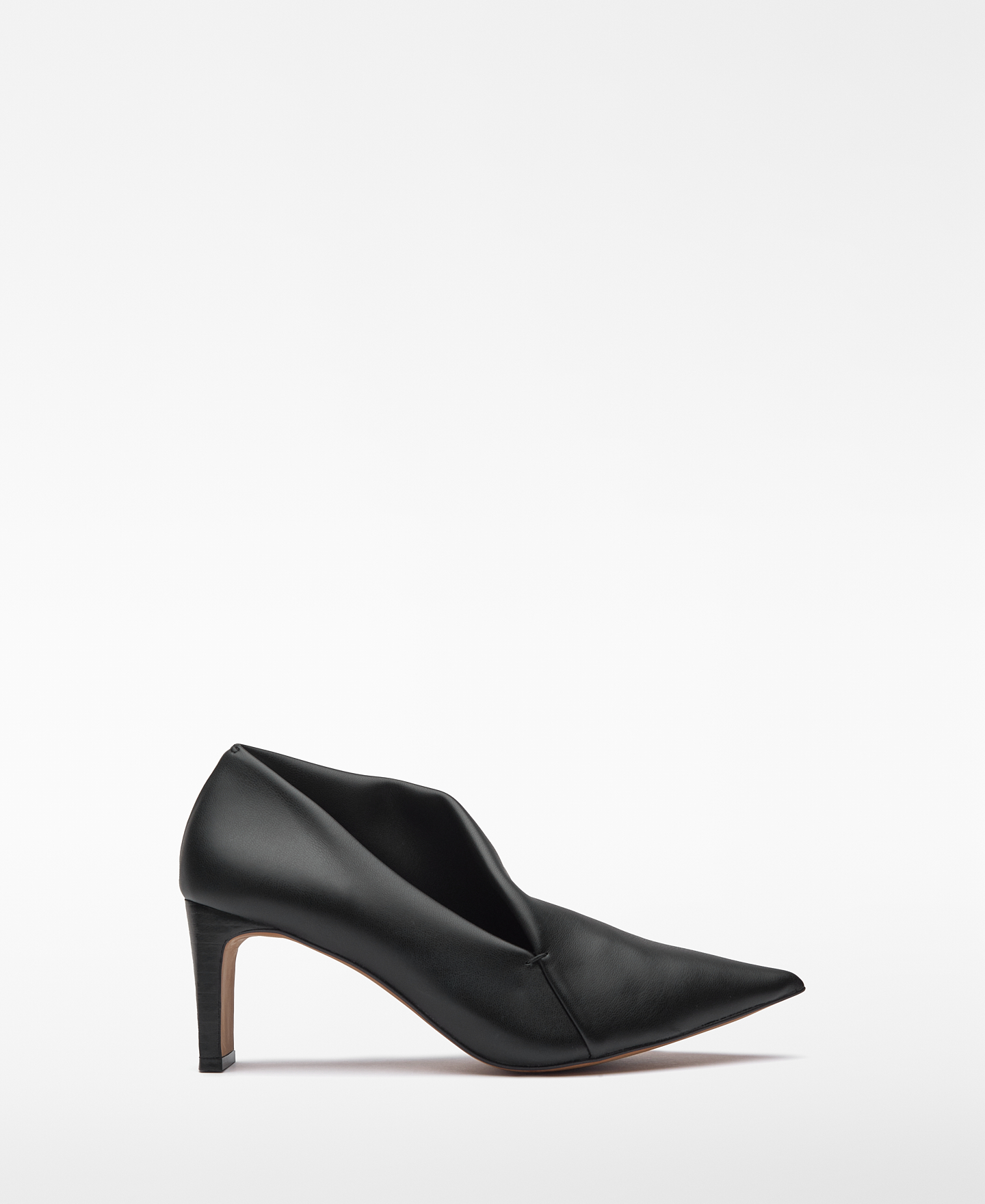Zapato salón abotinado mujer image number 0