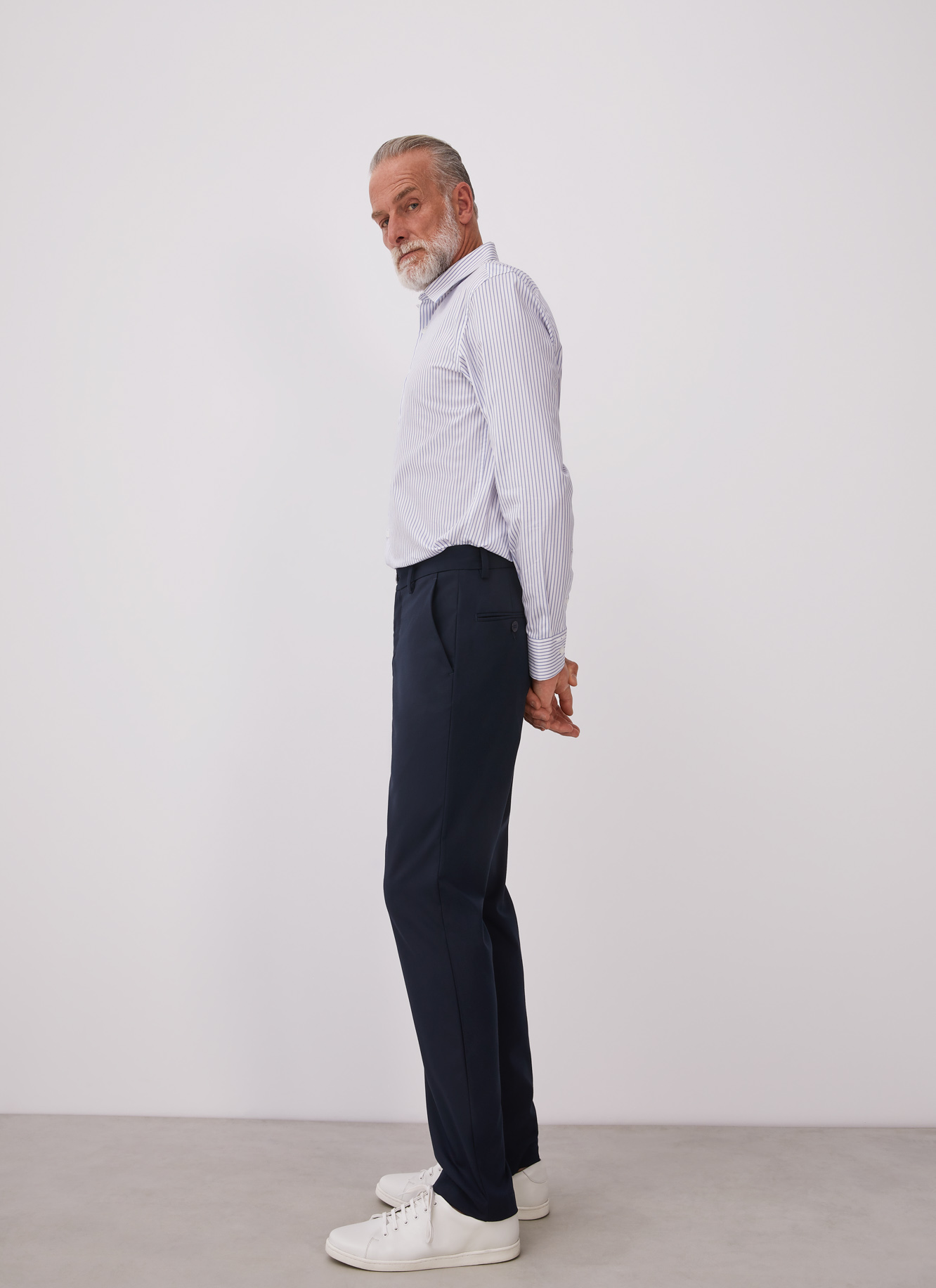 Elastic slim fit dress trousers image number 4